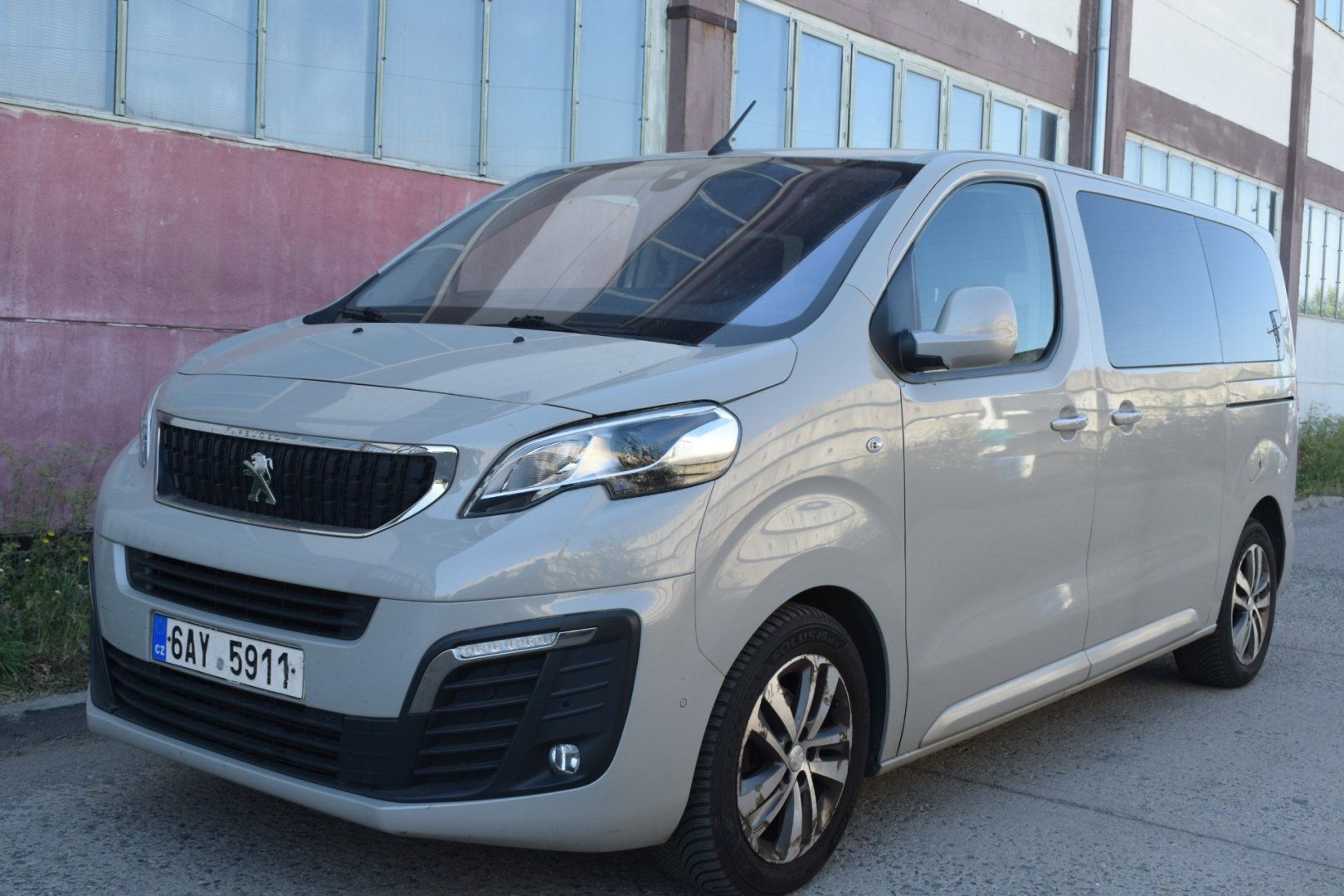 Peugeot Traveller, 2,0HDI kůže, automat, čtěte