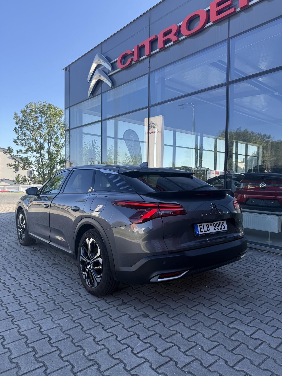 Citroën C5 X, Hybrid 225 k S&S ë-EAT8 SHINE - fotka 4