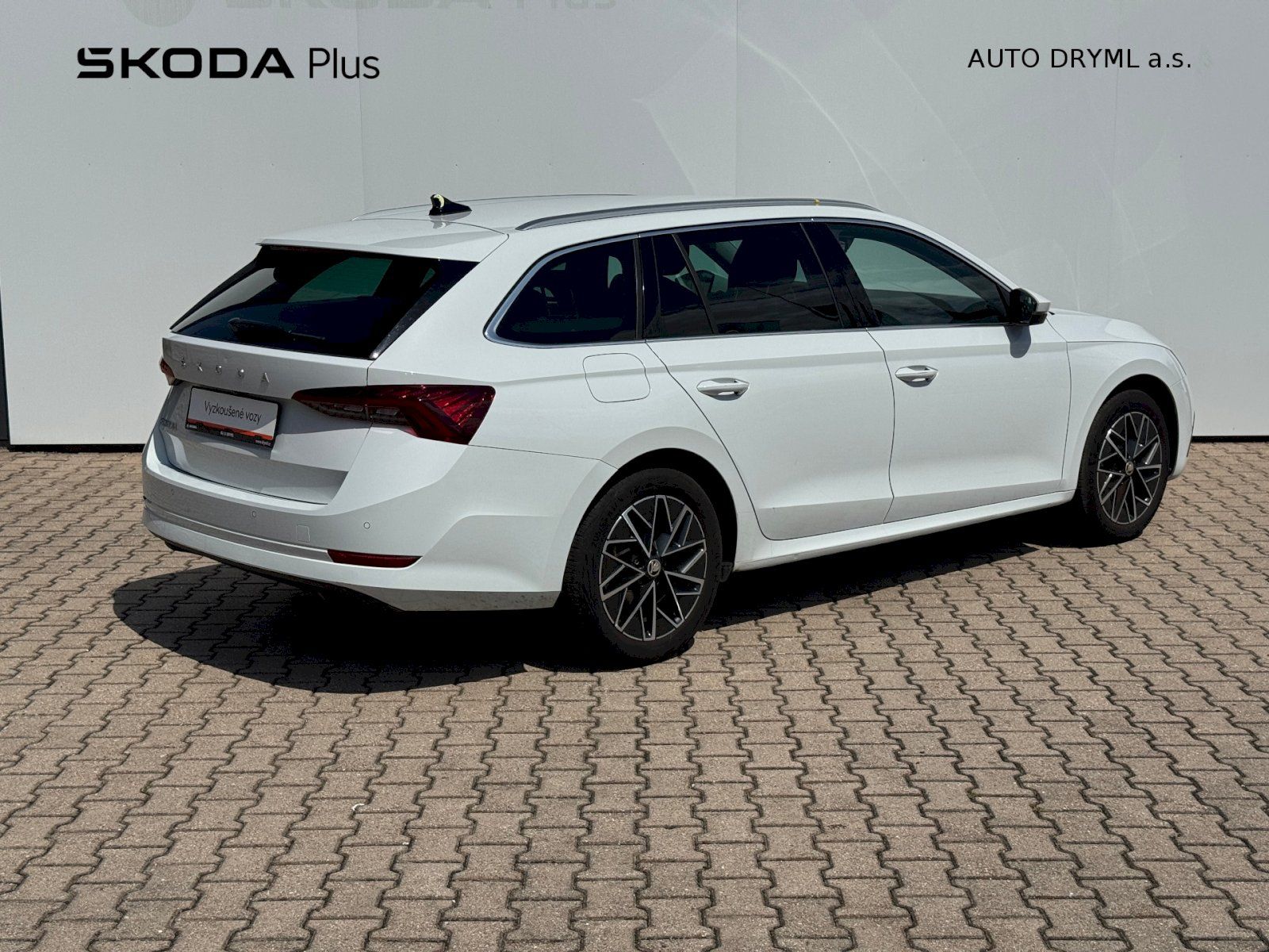 Škoda Octavia, COMBI STYLE Plus 1,5TSI 110 kW - fotka 2