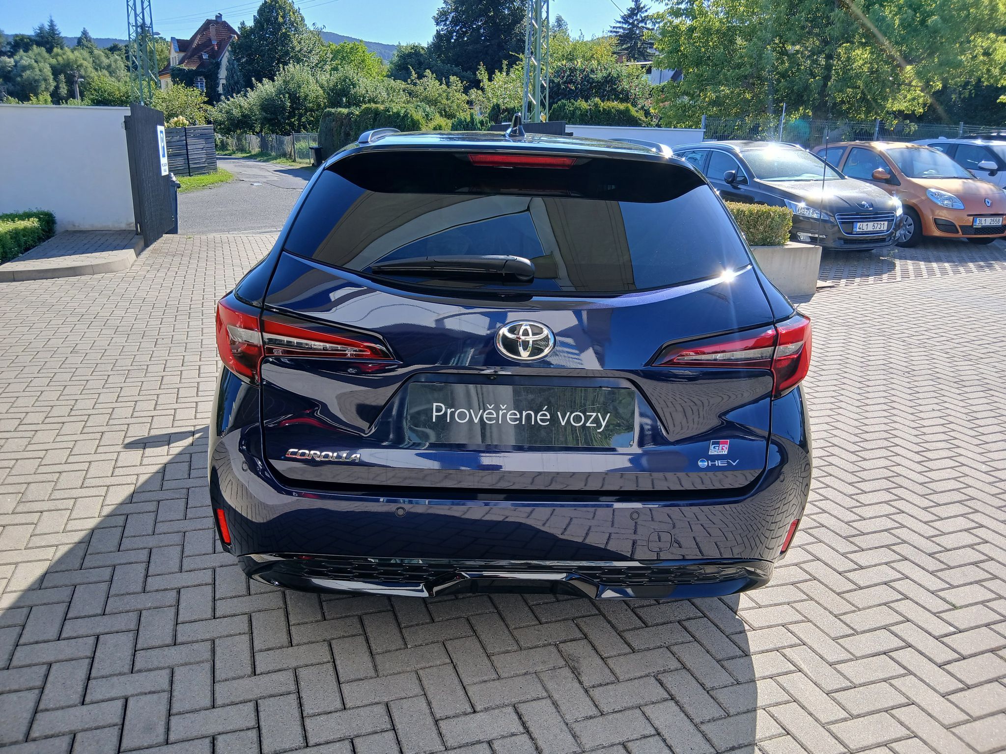 Toyota Corolla, 2.0 HEV GR Sport Dynamic JBL - fotka 5
