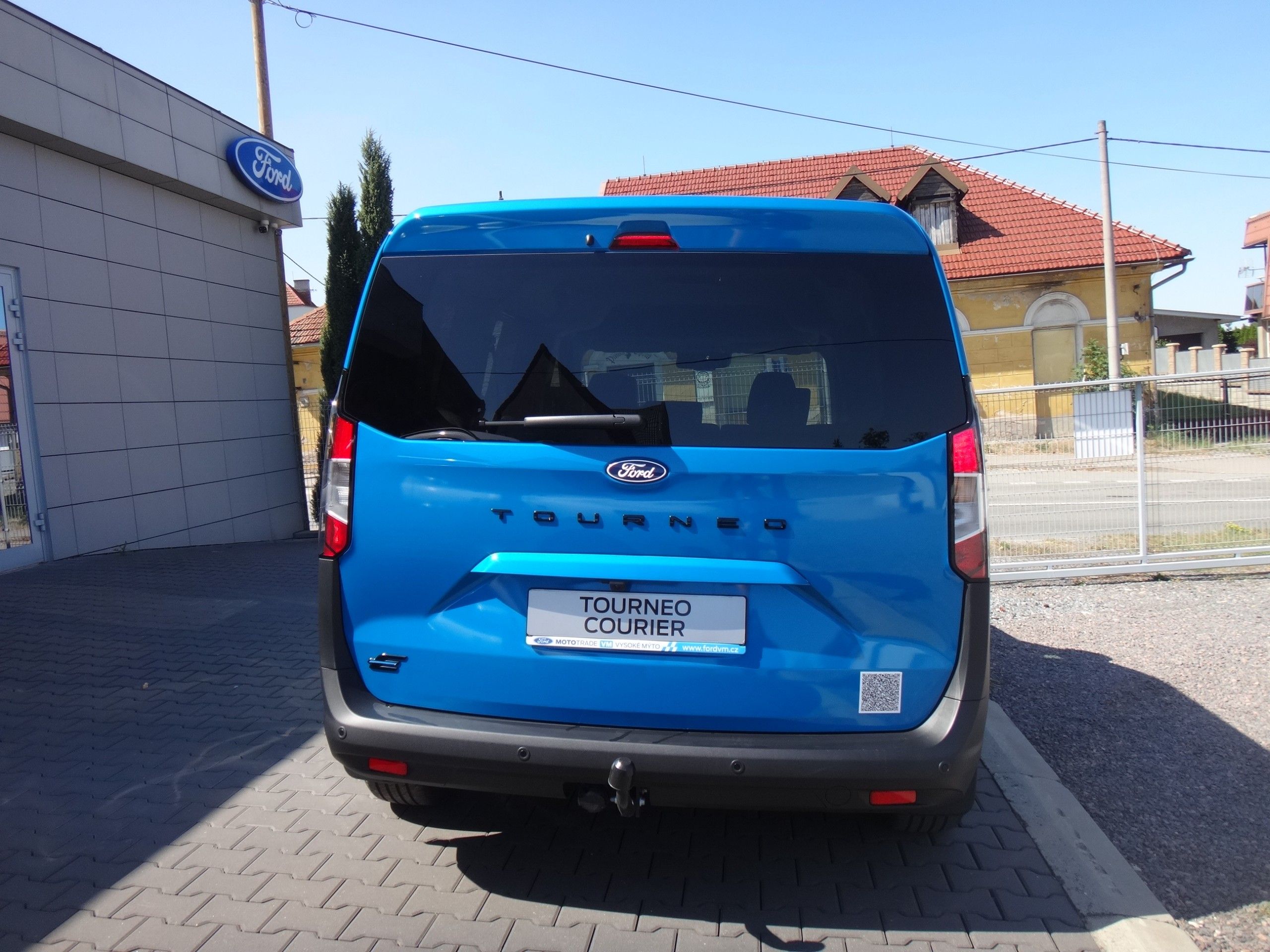 Ford Tourneo Courier, Titanium 43kWh 100kW 136k EV - fotka 4
