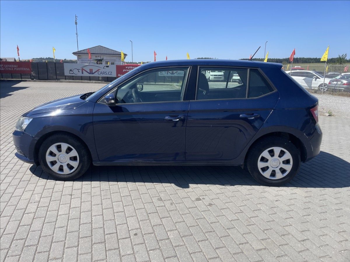 Škoda Fabia, 1,0 MPi 44kw Klima Euro6, bez - fotka 2