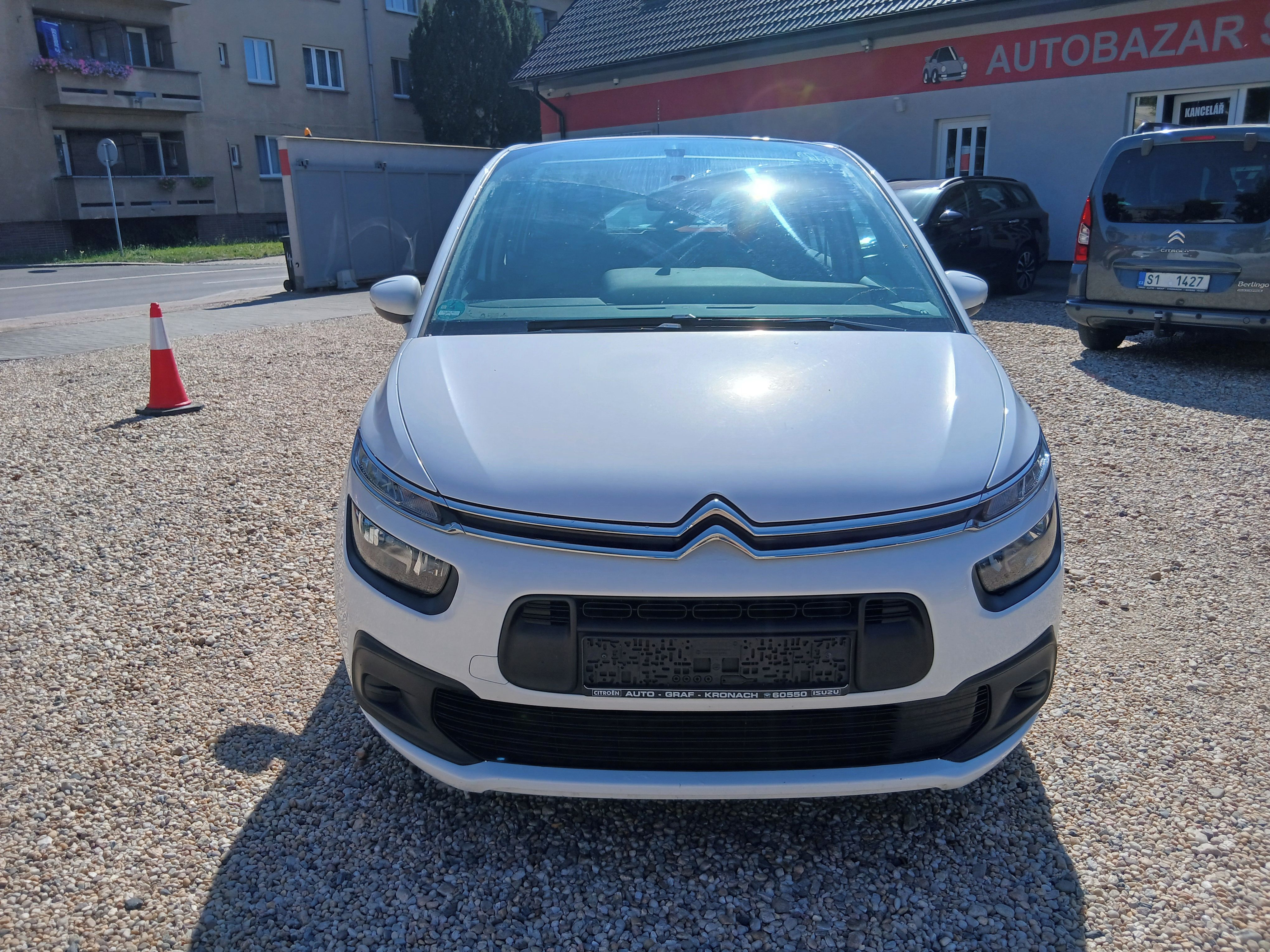 Citroën Grand C4 Picasso, 1.2i 96KW 7Míst, 1xMaj.S.Kniha - fotka 2