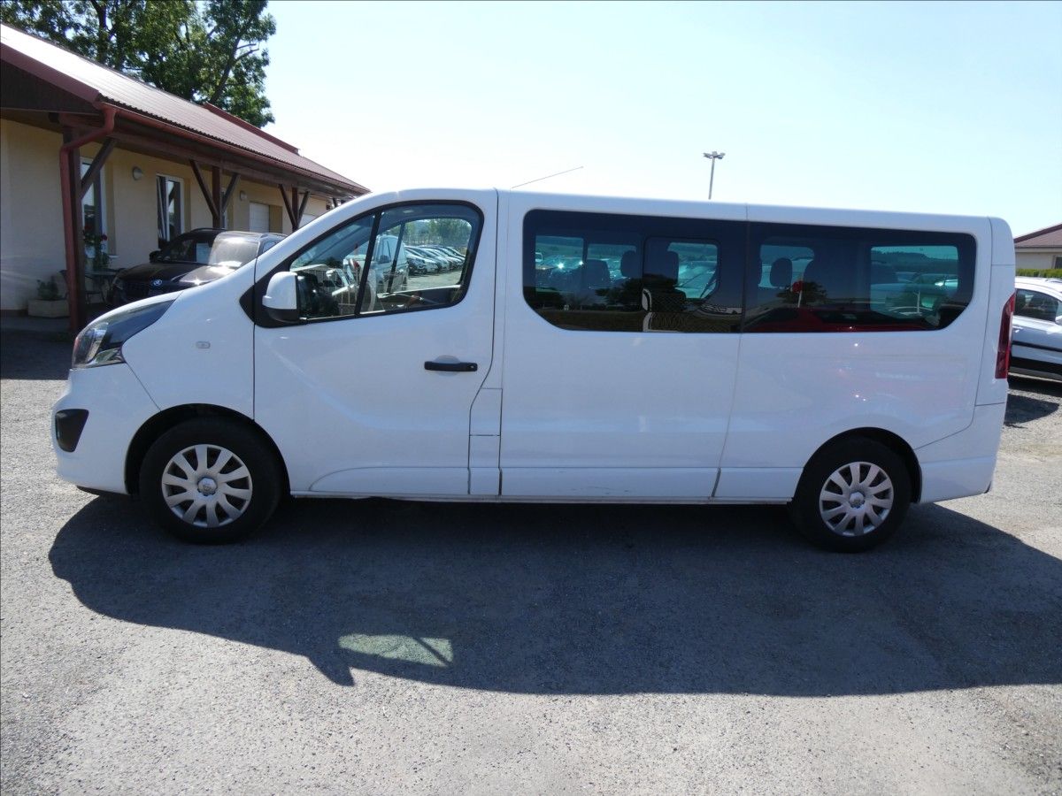Opel Vivaro, 1,6 BiCDTi 107kW Long,8.MÍST,n - fotka 6