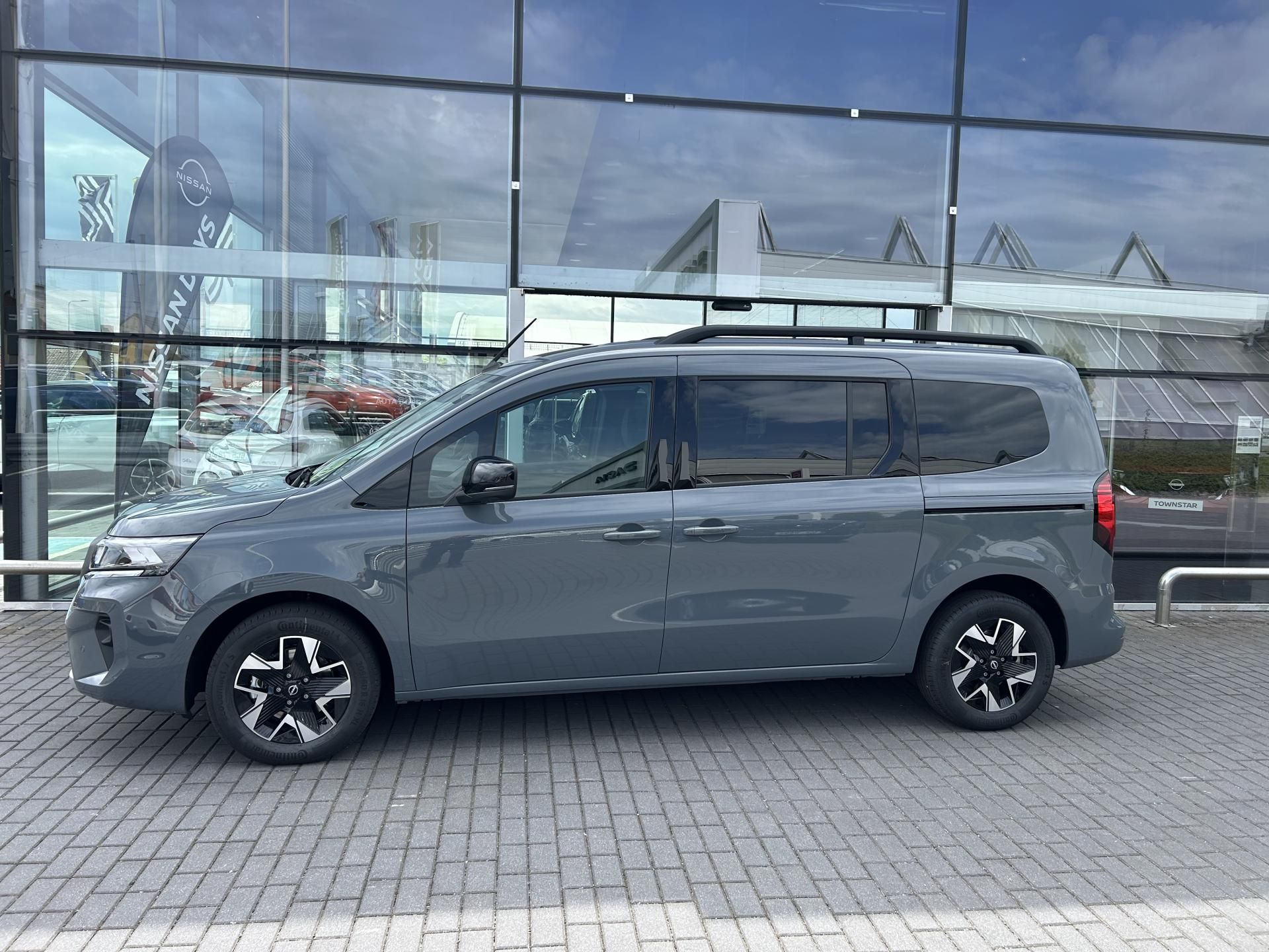 Nissan Townstar, TEKNA L2 1.3T 131K Automat - fotka 3