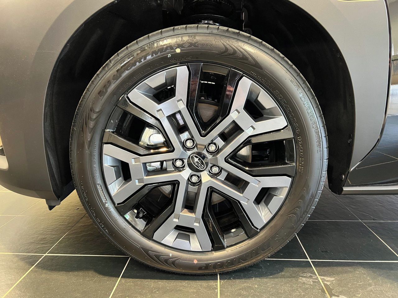 Subaru E-Outback, 74.7 kWh AWD Touring H/K Pano - fotka 6