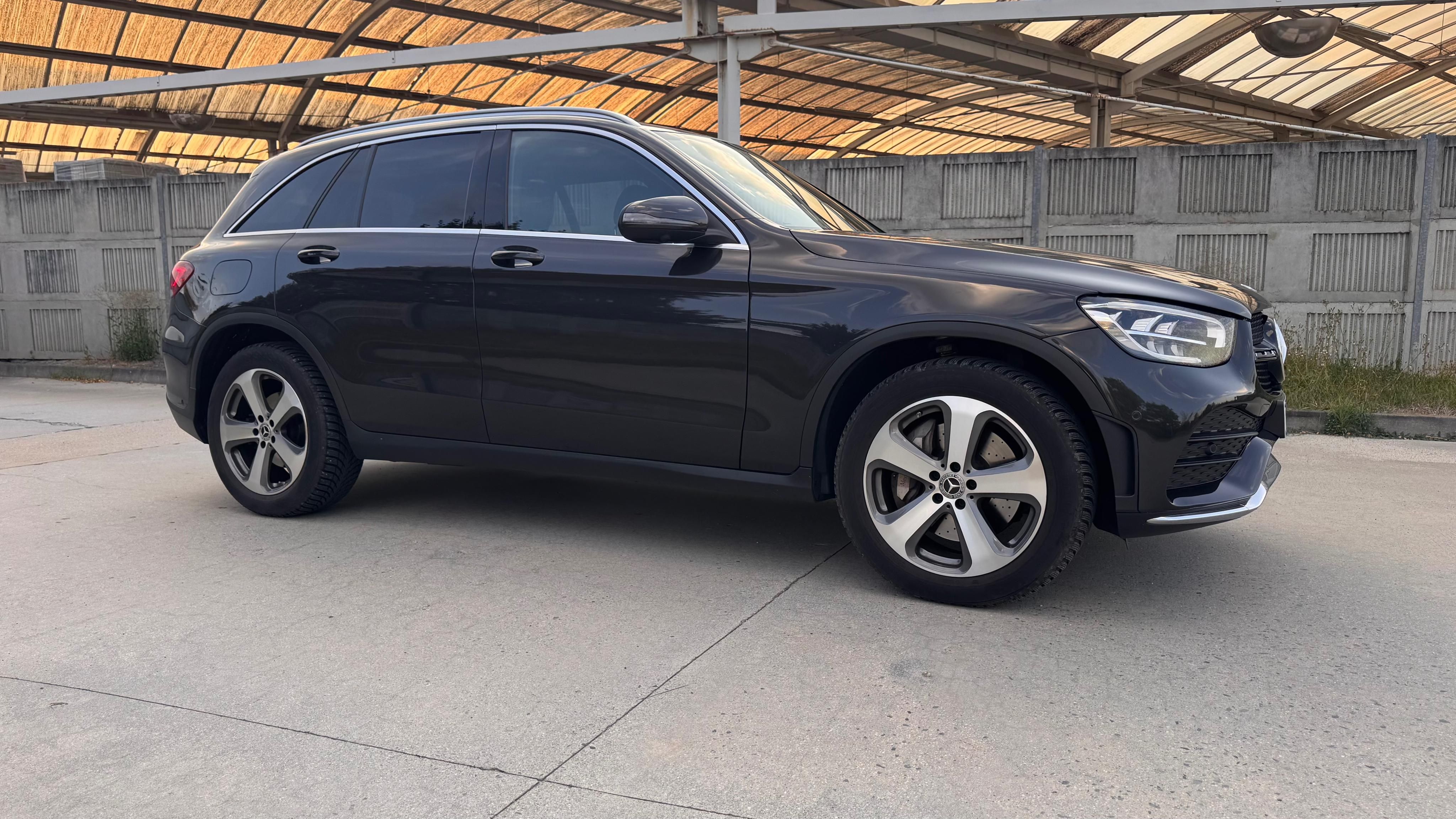Mercedes-Benz GLC, AMG 220d 4Matic - fotka 5