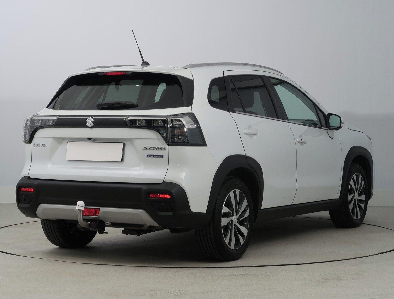 Suzuki SX4 S-Cross, 1.4 BoosterJet, 4X4, ČR,1.maj - fotka 5