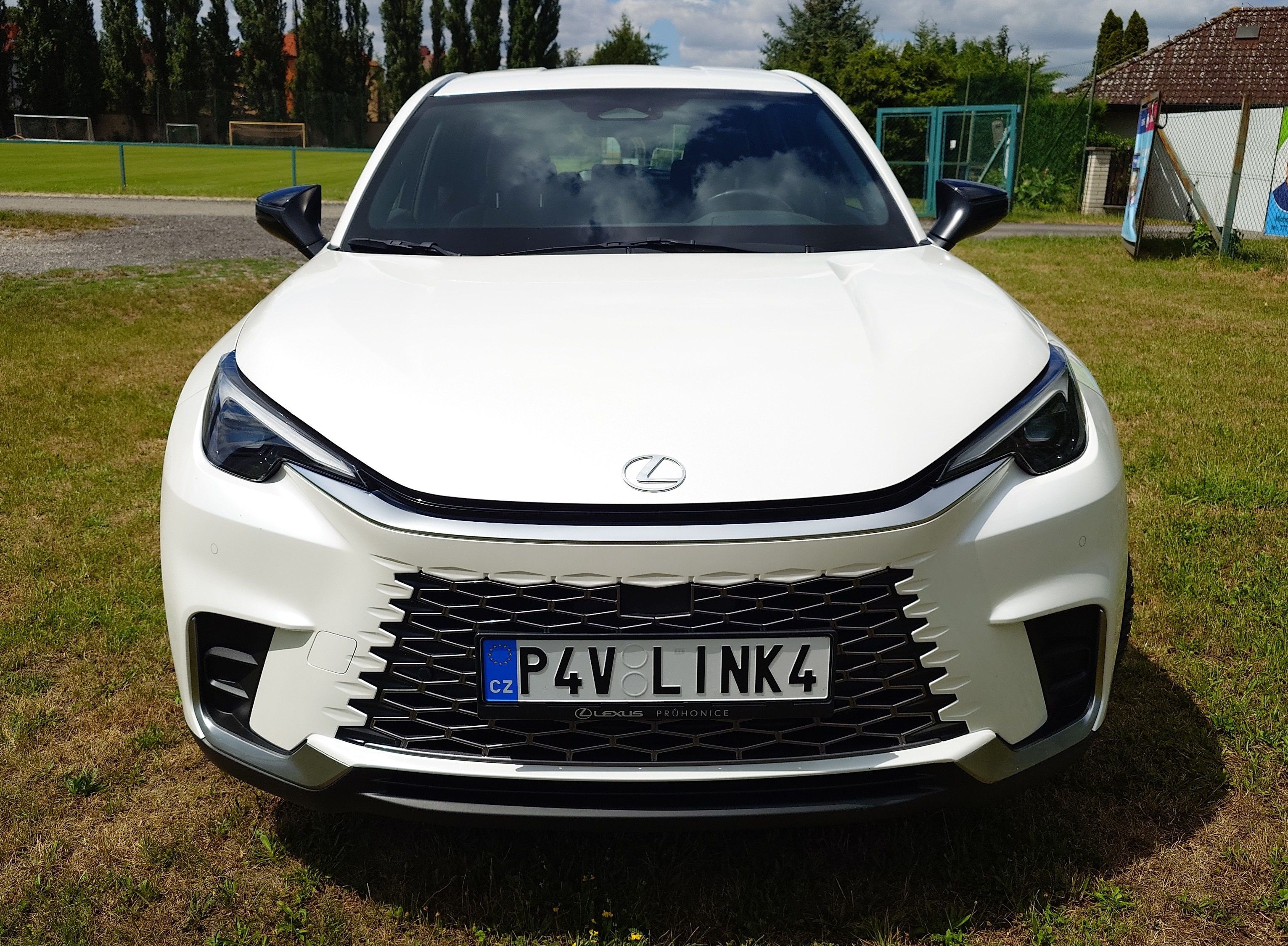 Lexus LBX, 1. majitel, jako nové - fotka 2