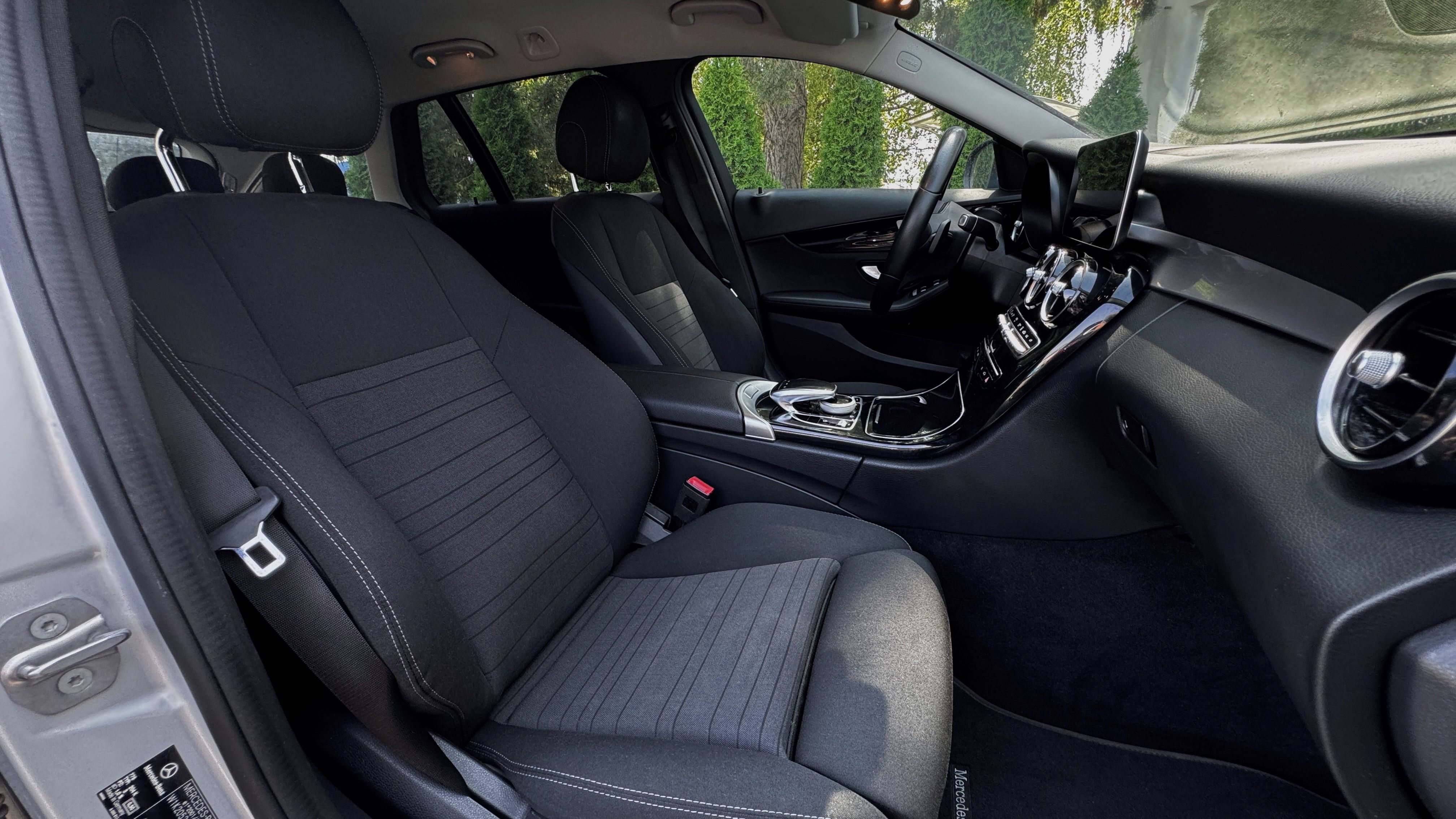 Mercedes-Benz Třídy C, C220d, 4MATIC, WEBASTO - fotka 5
