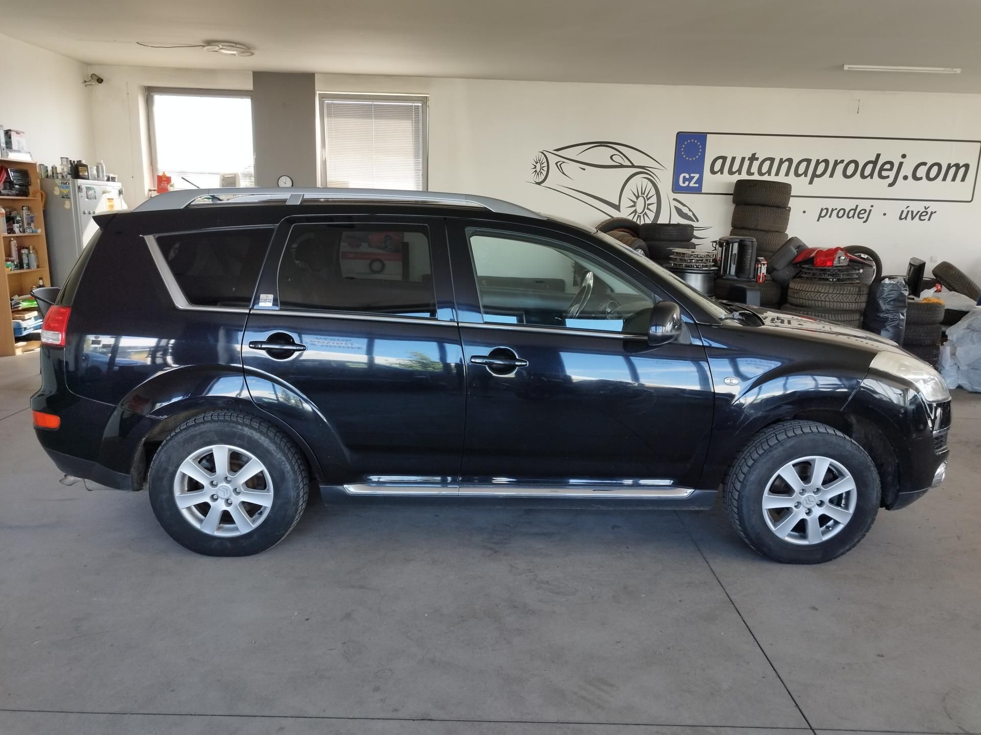 Citroën C-Crosser, 2,2HDI,115KW,7MÍST,XEN,ALU,TAŽ - fotka 4