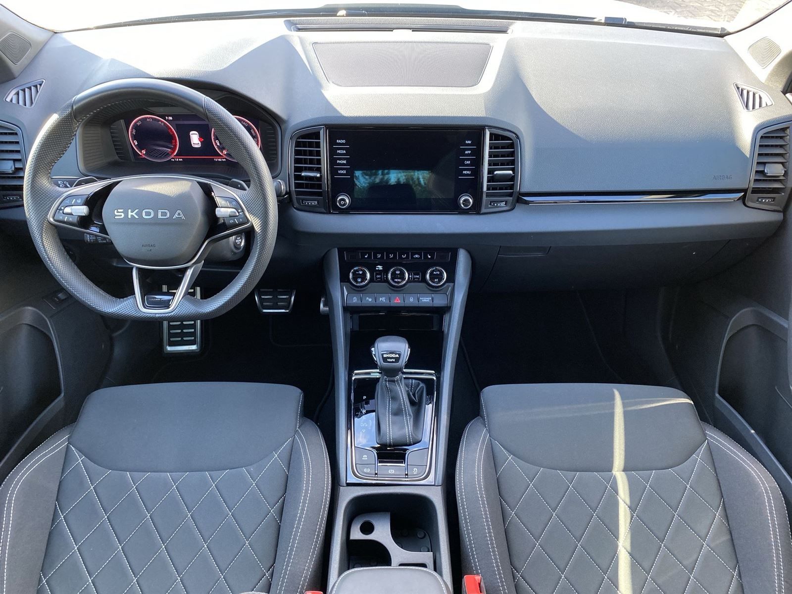 Škoda Karoq, 2.0 TDI 4x4 DSG Sportline - fotka 5