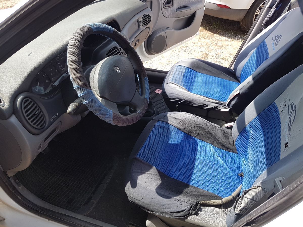Renault Mégane, Megane 1.4i 70KW TAŽNÉ - fotka 5