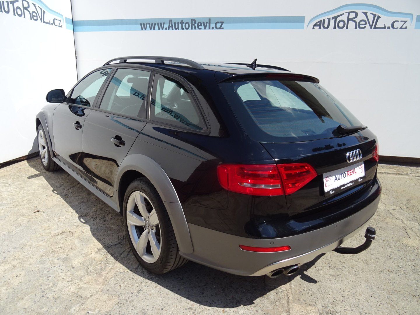 Audi A4, 2.0TDi,130kW,1maj,s.kni,navi - fotka 3
