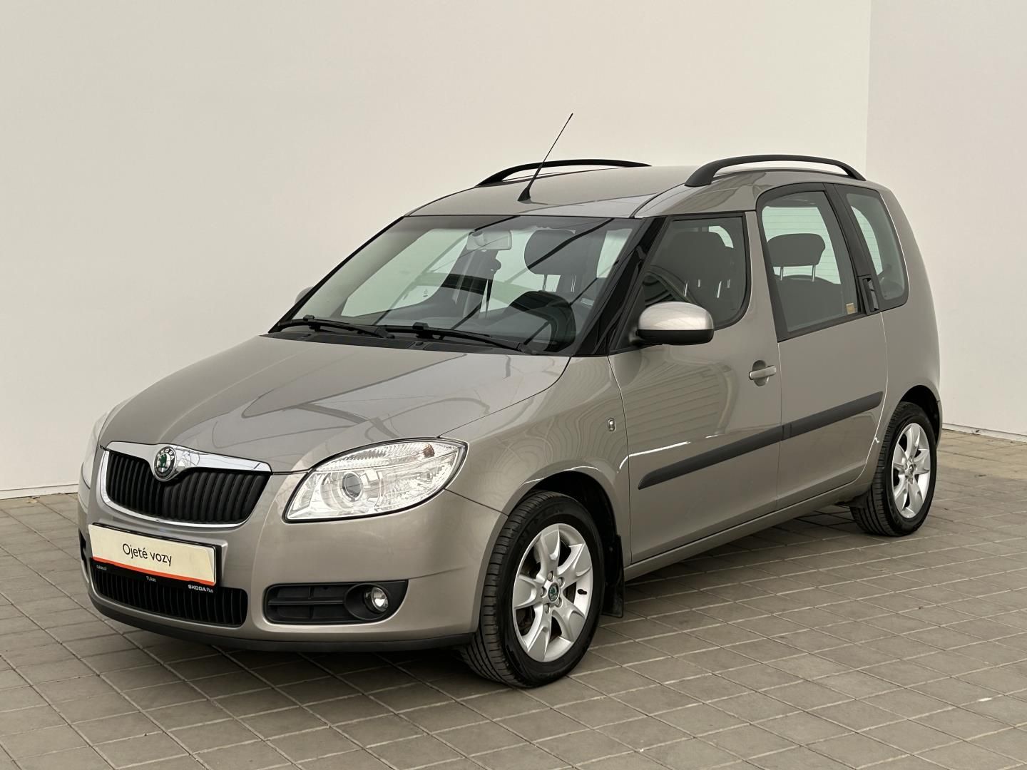 Škoda Roomster, 1.6V 77kW Comfort