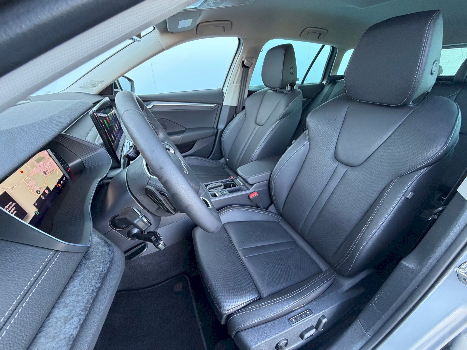 Škoda Octavia, 2.0 TDI 110kW DSG Exclusive Se - fotka 6