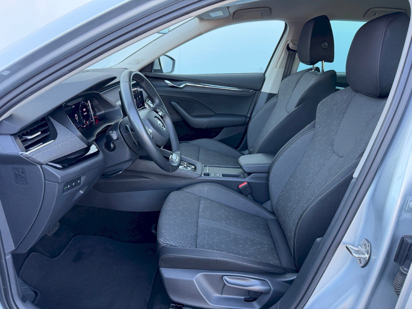 Škoda Octavia, 2.0 TDI 110kW DSG Style - fotka 5