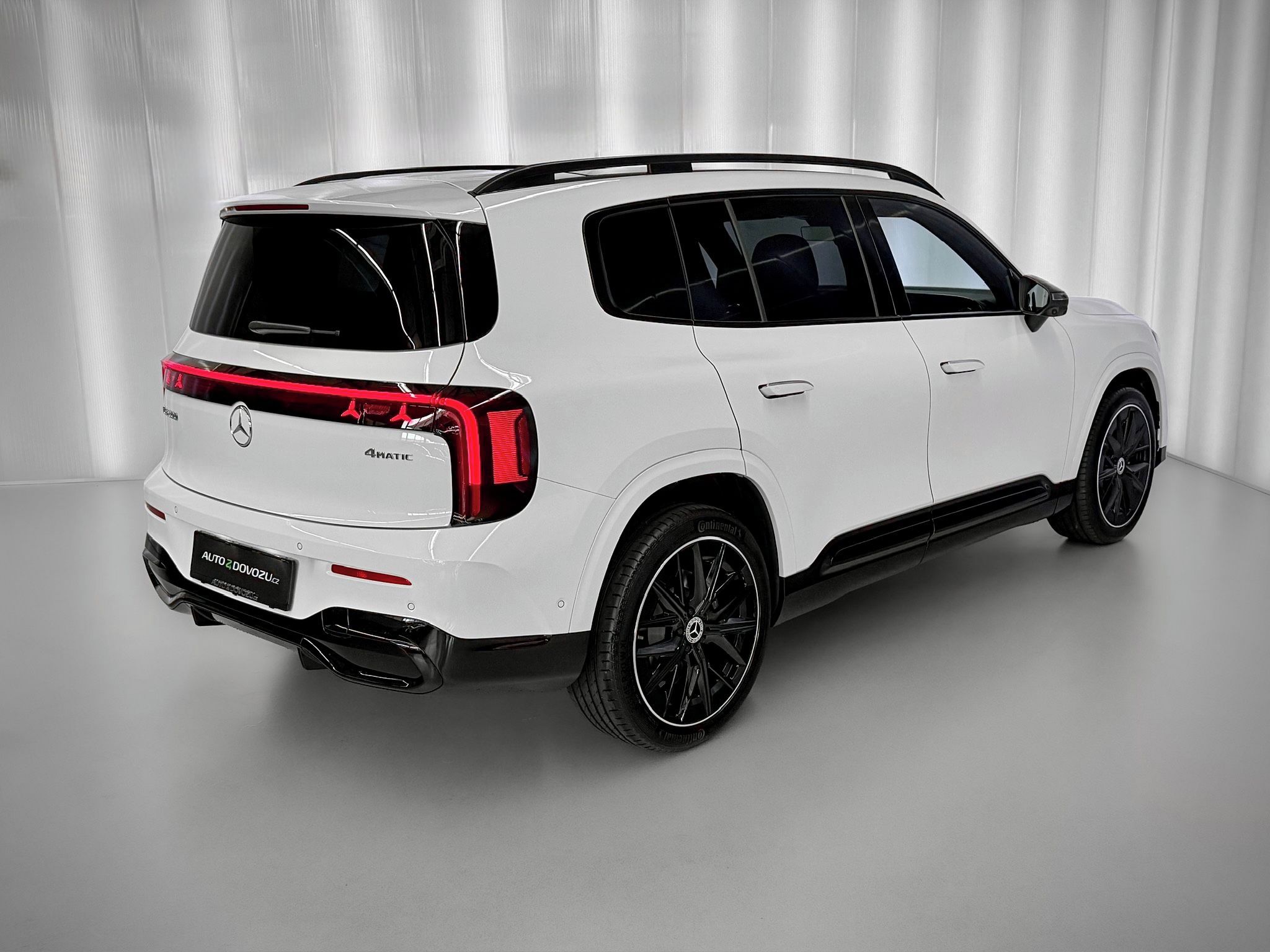 Mercedes-Benz GLB, 8G-eDCT 4MATIC AMG, PANORAMA, - fotka 6
