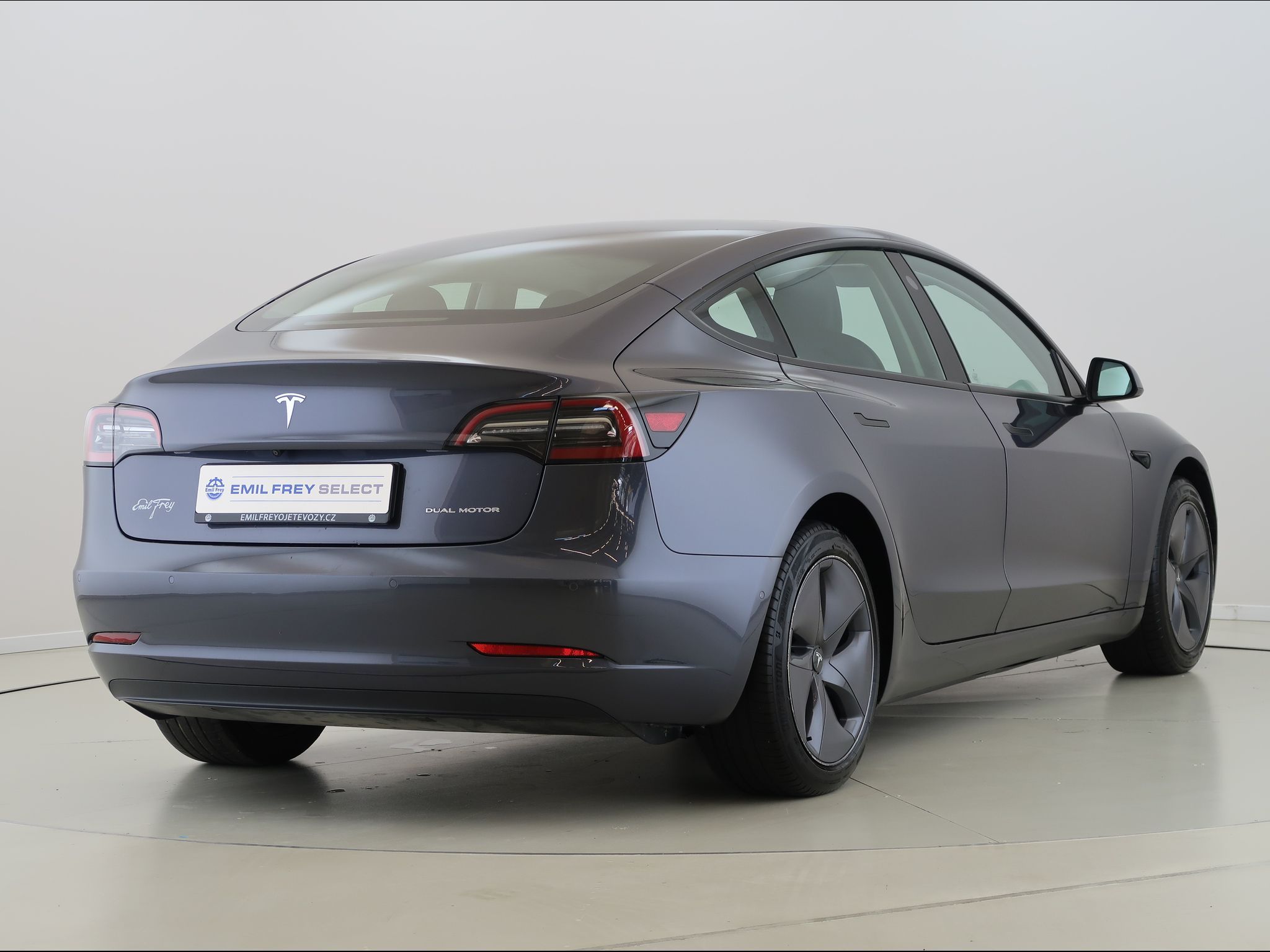 Tesla Model 3, LongRange,AWD,DualMotor - fotka 6