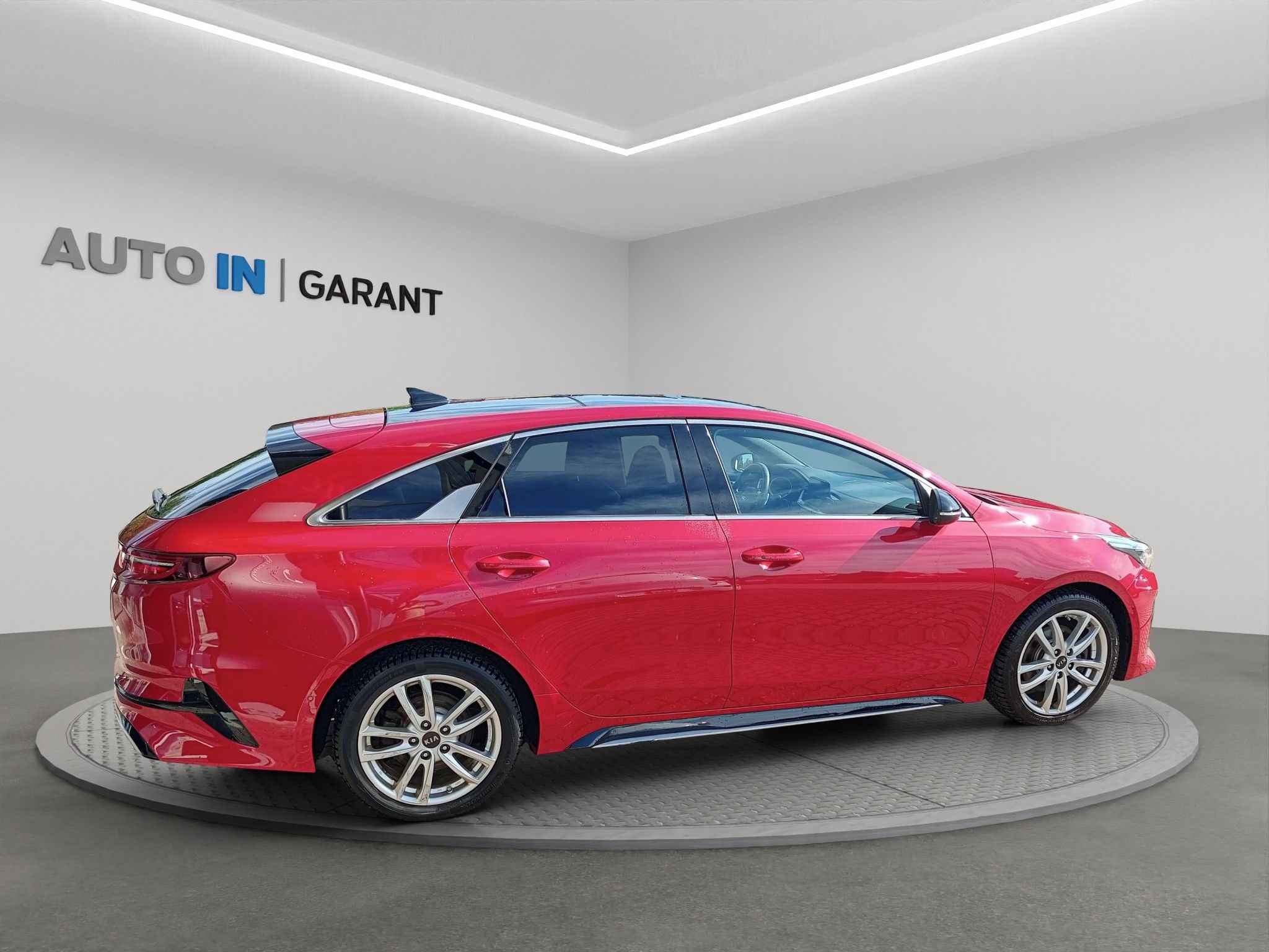 Kia ProCeed, GT-Line SW - panoramatická stř - fotka 4