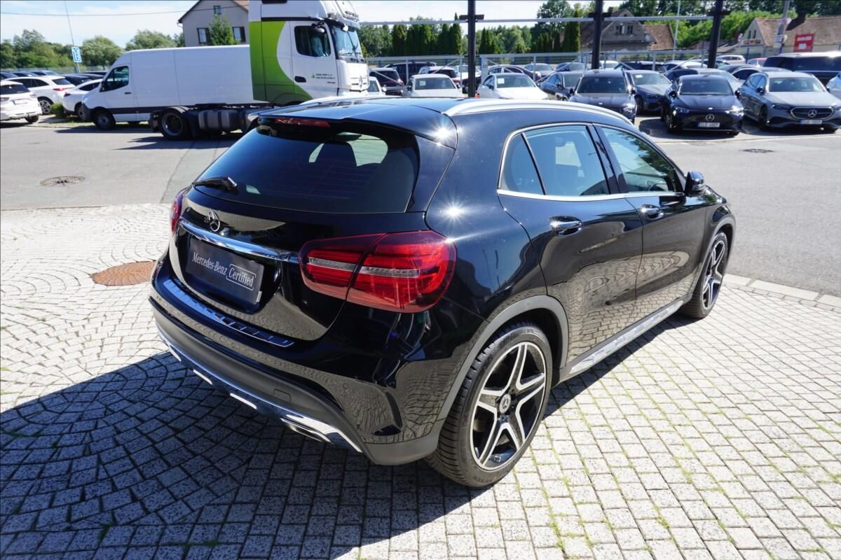 Mercedes-Benz GLA, 2,1 220d 4M 1.maj ČR - fotka 6