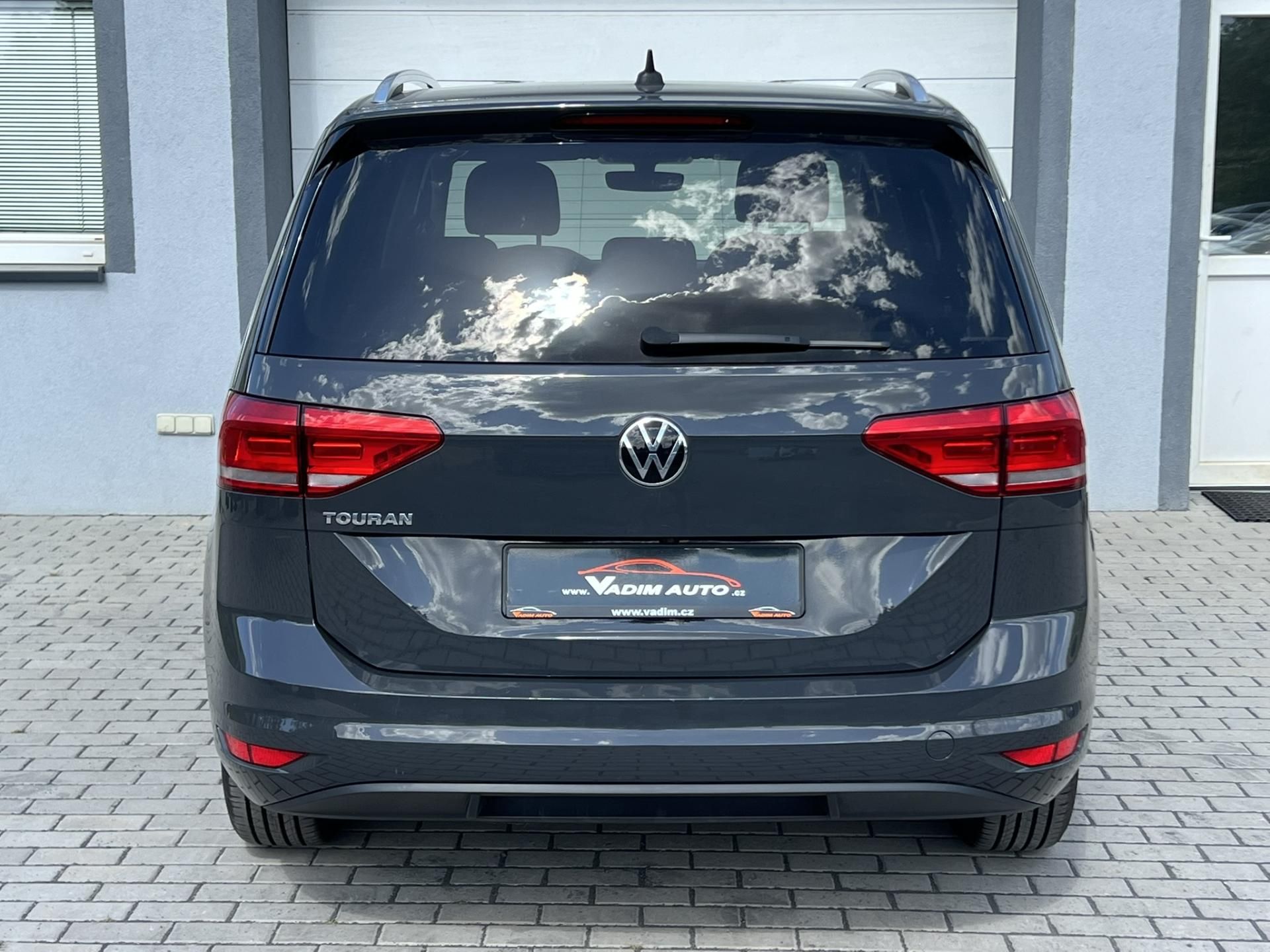 Volkswagen Touran, 1.5TSI 110kW DSG 7.MÍST EVO - fotka 6