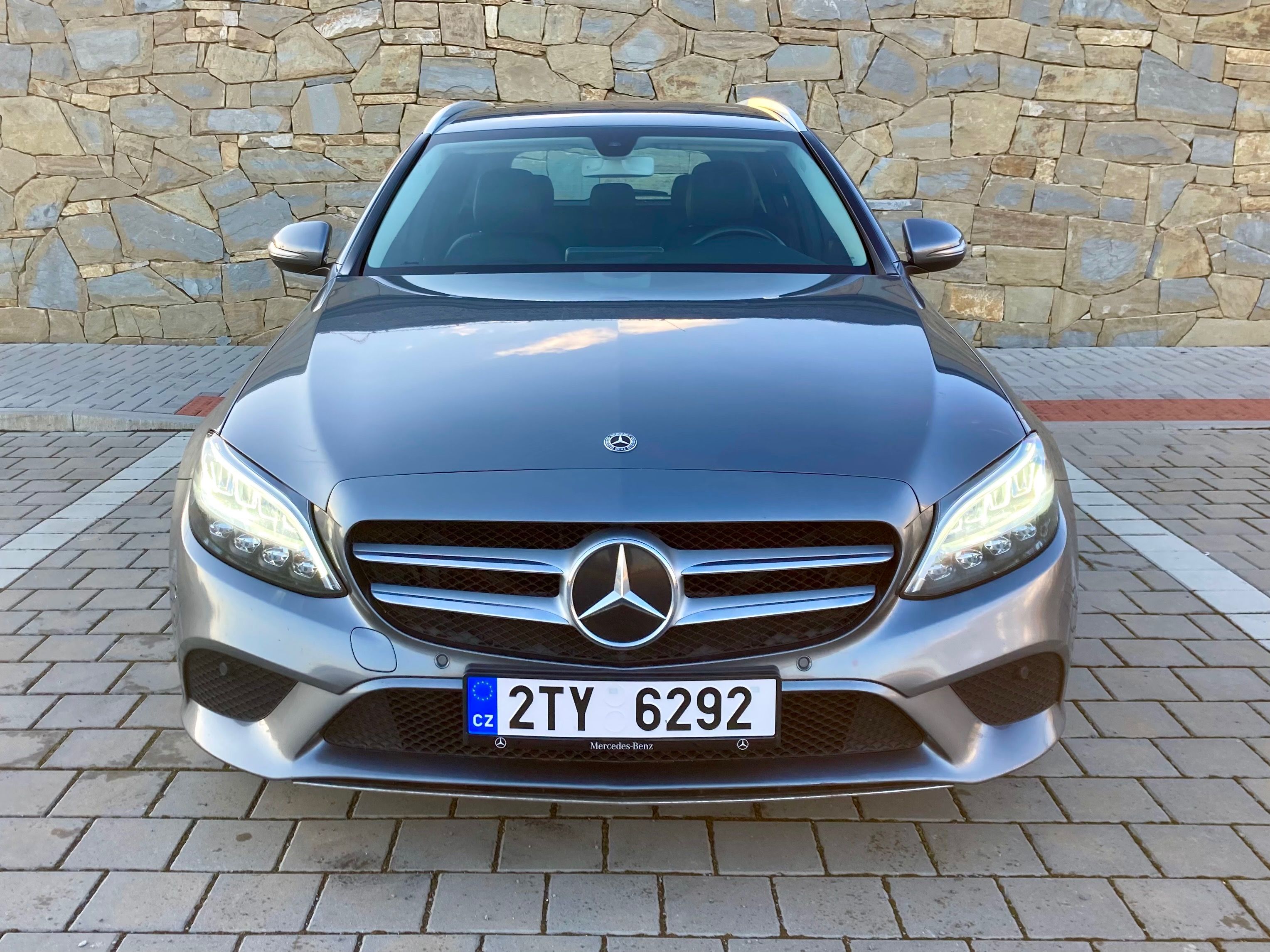 Mercedes-Benz Třídy C, C220d, 143Kw, Burmester, Serv. - fotka 3