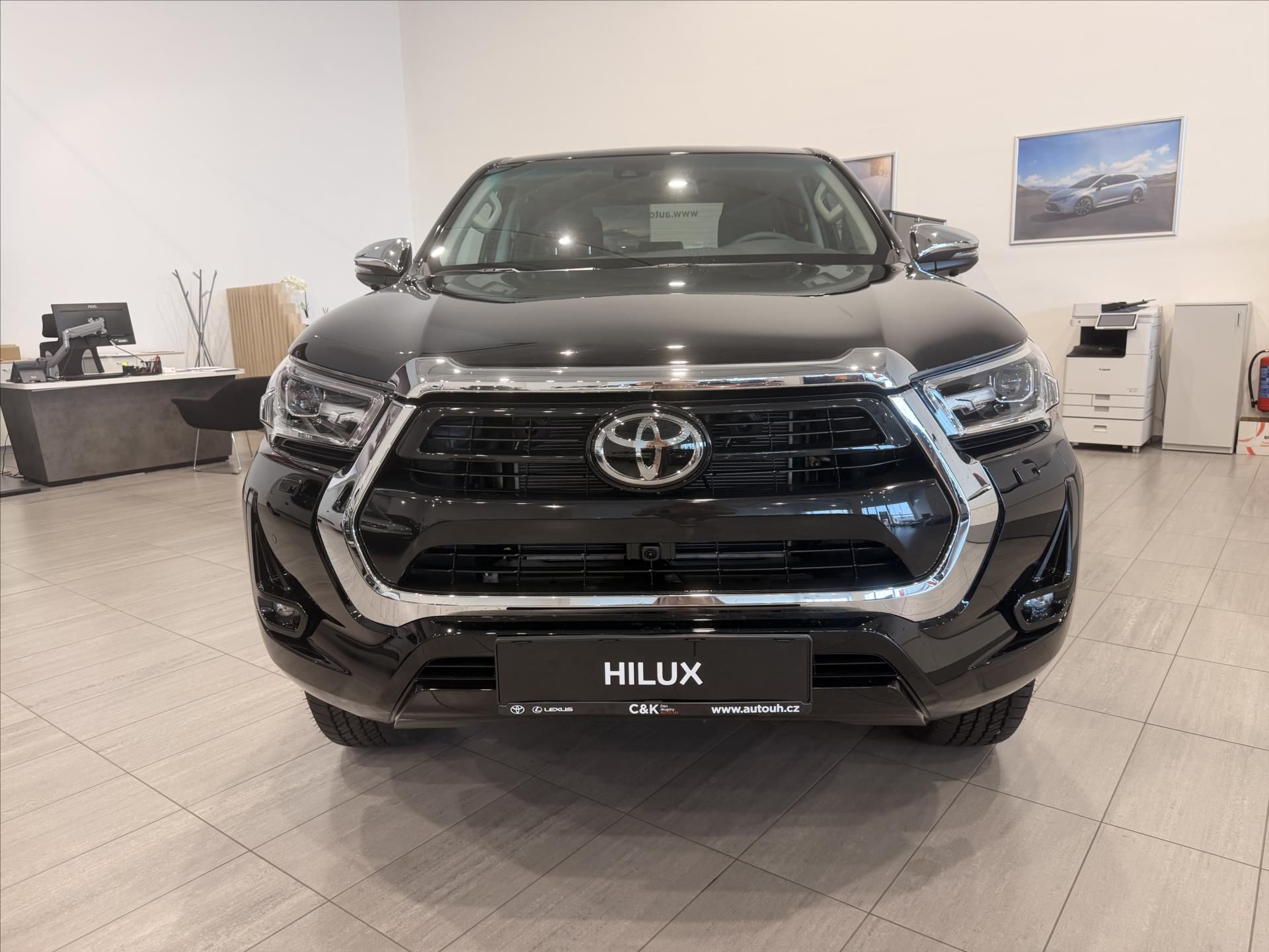 Toyota Hilux, 2,8 Double Cab Executive  2.8L - fotka 2