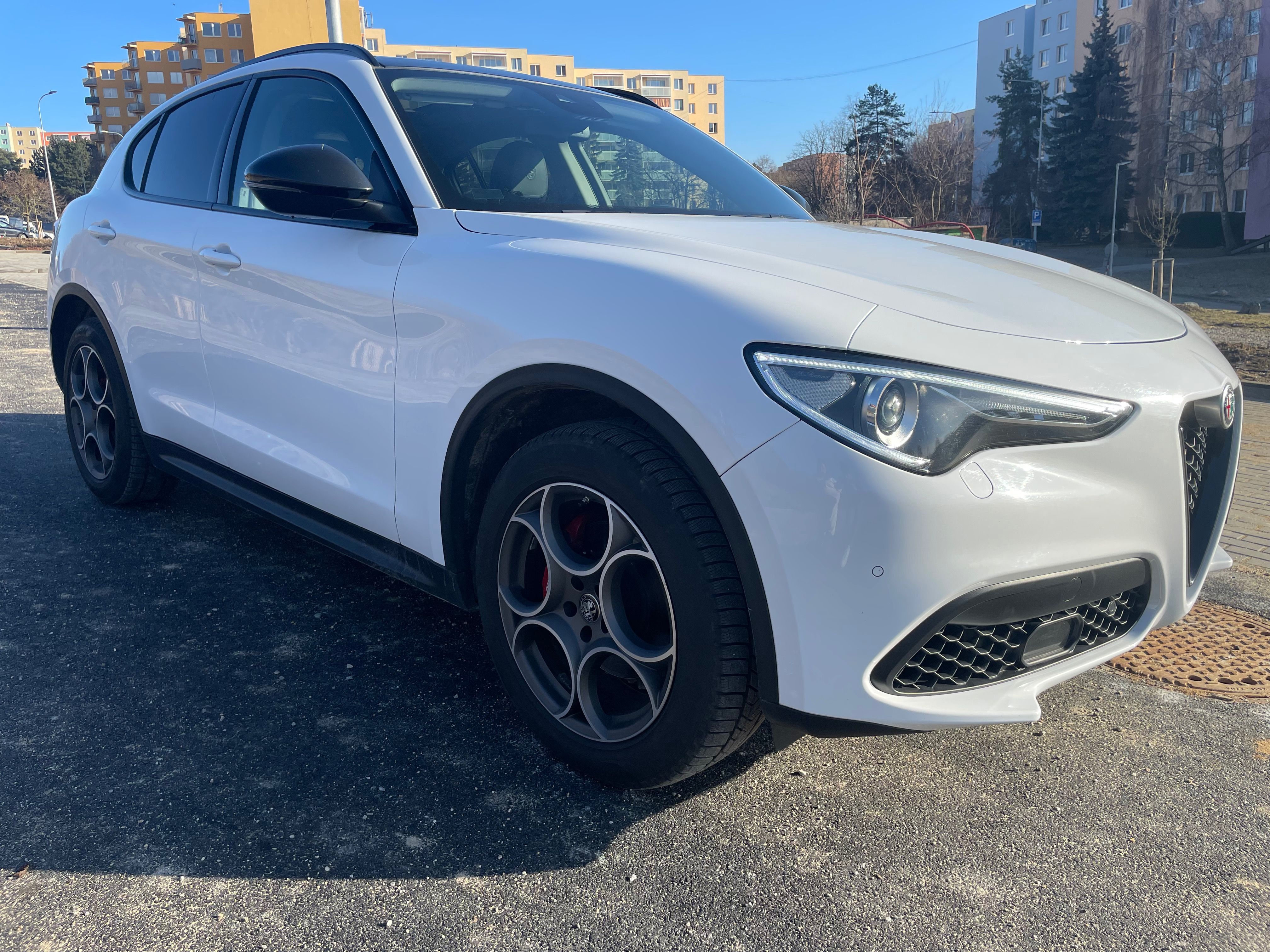 Alfa Romeo Stelvio, Alfa Romeo Stelvio 2.0 Turbo 2 - fotka 5