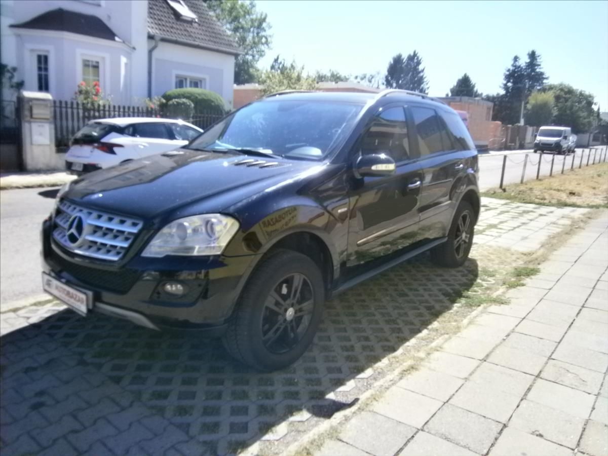 Mercedes-Benz Třídy M, 3,5 350 4-MATIC 164 - fotka 3