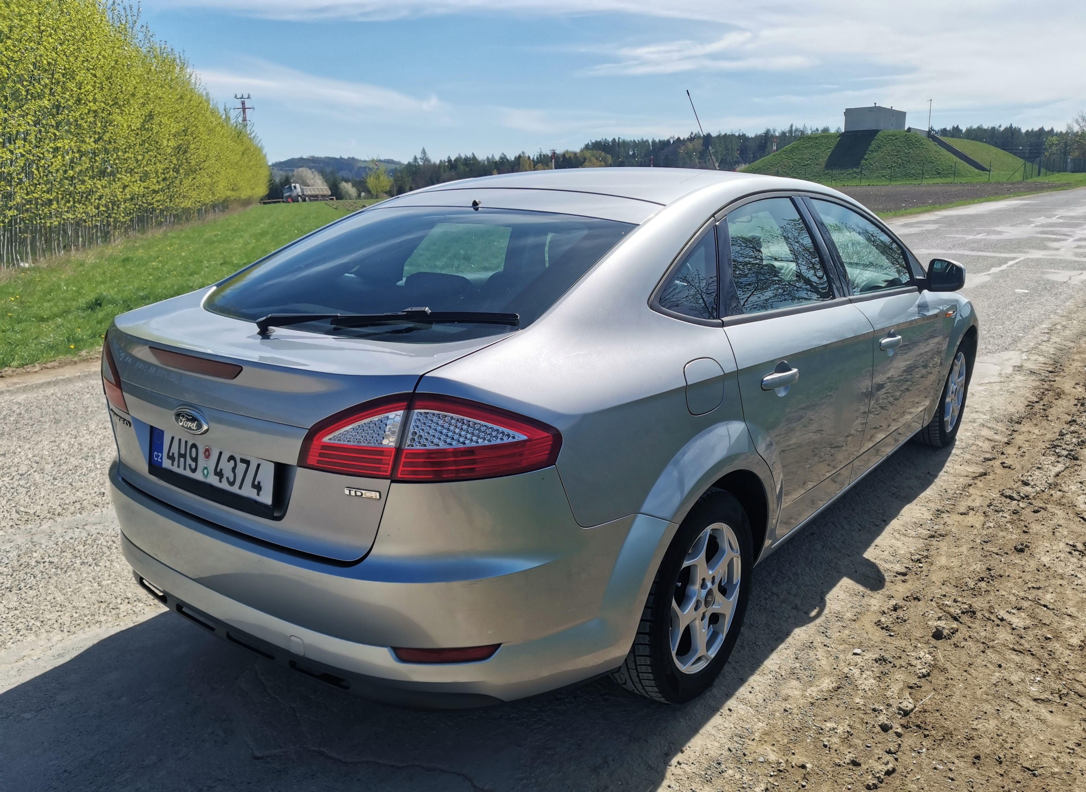Ford Mondeo, Ford Mondeo+sada zim kol+nosič - fotka 4