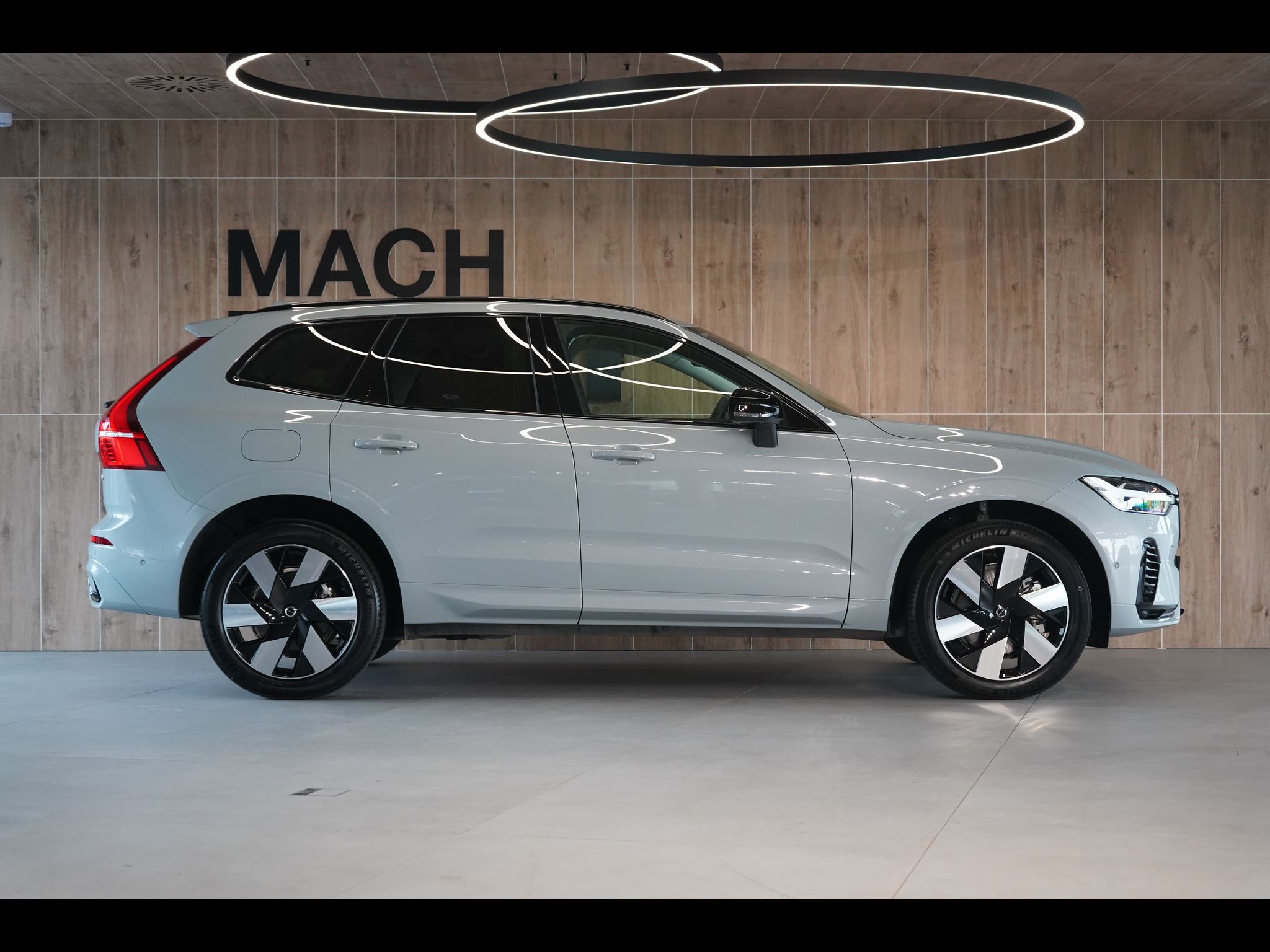 Volvo XC60, T8 Ultra Dark PHEV, Pano, 360° - fotka 6