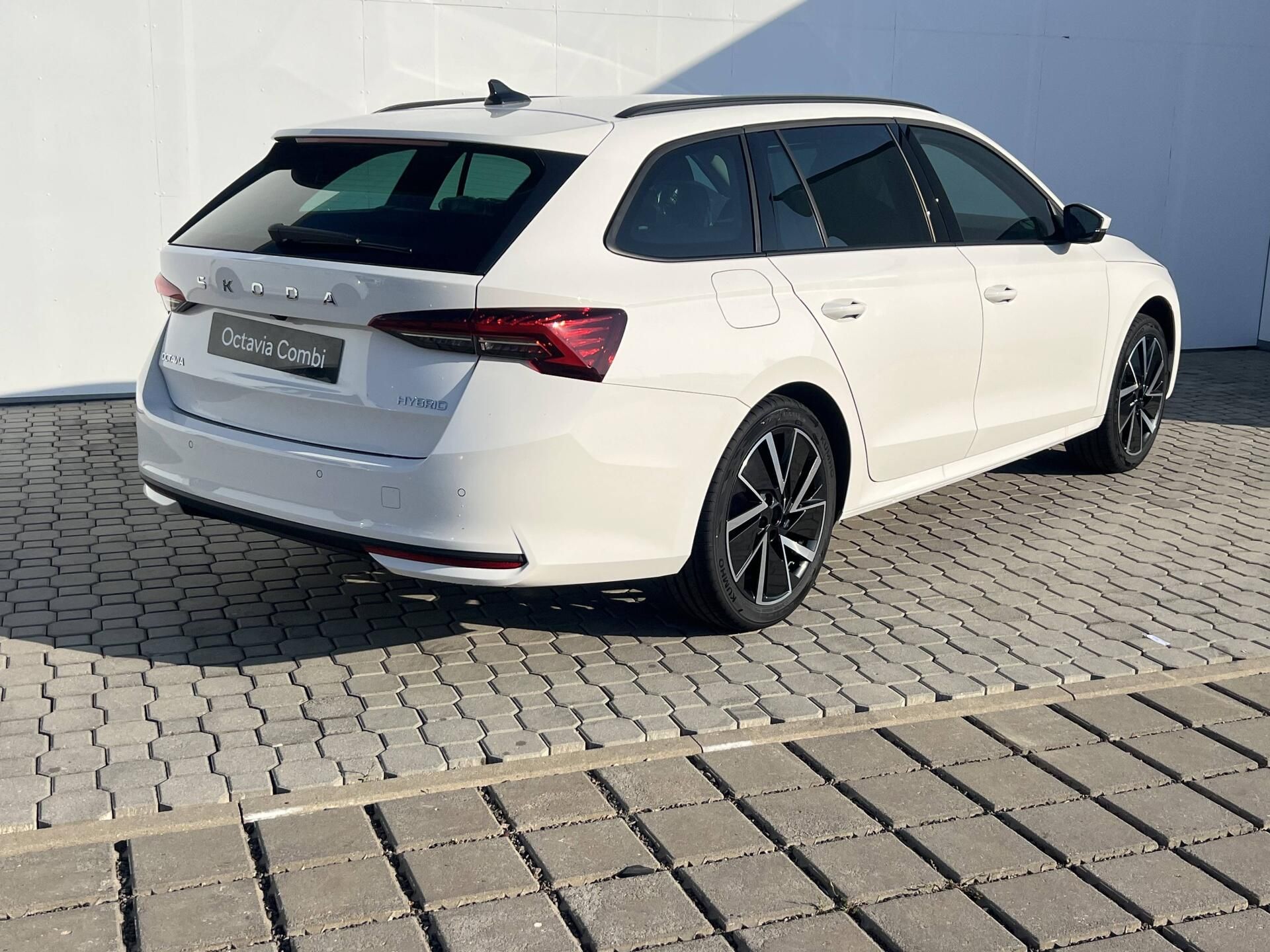 Škoda Octavia, Combi Dynamic 7DSG 1,5TSI - fotka 5