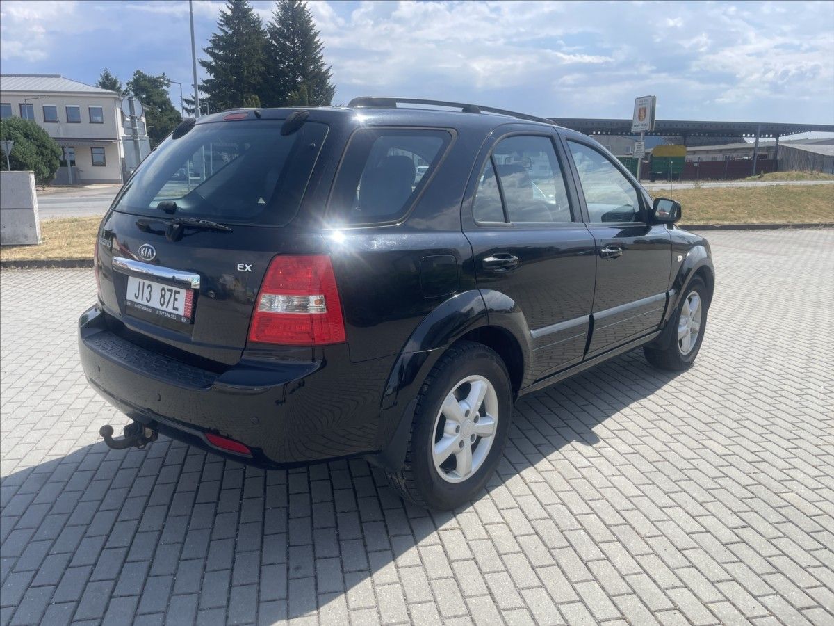 Kia Sorento, 2,5 CRDi 125kw Automat Tažné - fotka 4