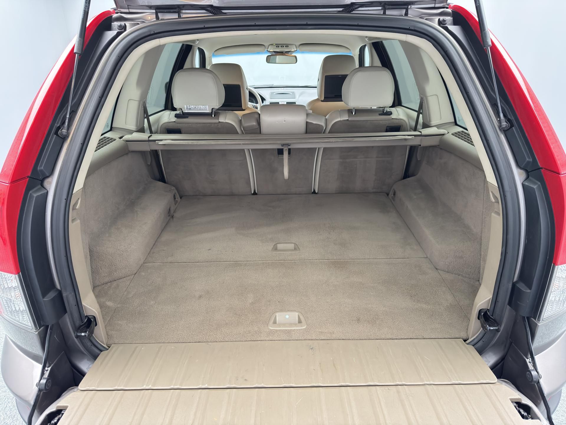 Volvo XC90, D5 AWD SUMMUM AUT CZ - fotka 5