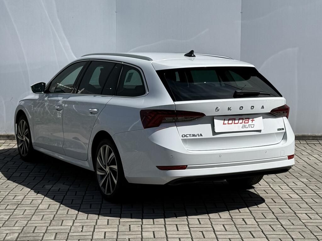 Škoda Octavia, Green Tec Style 1.5 E-TECH 110 - fotka 6