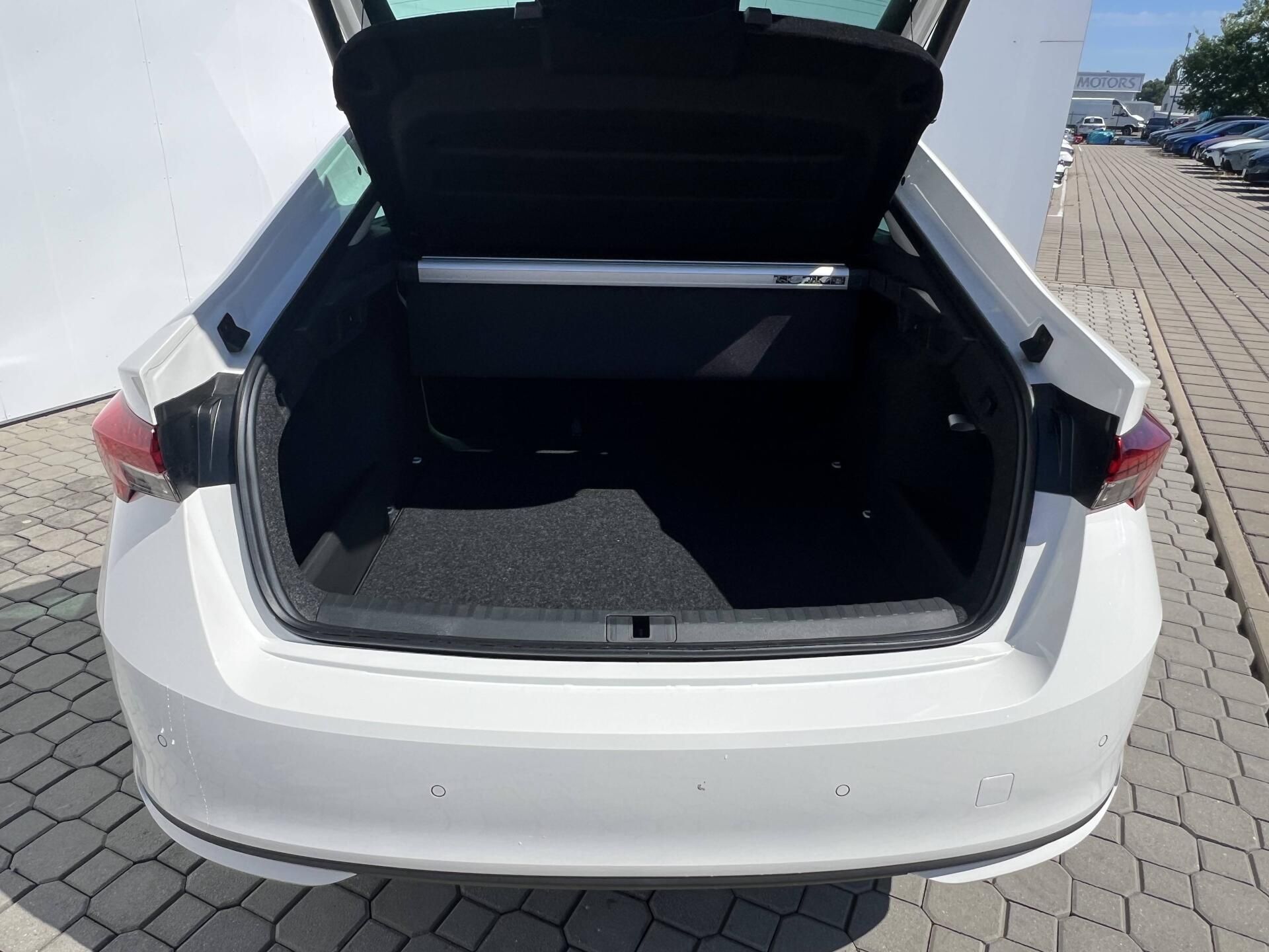 Škoda Octavia, Dynamic 7DSG 1,5TSI - fotka 6