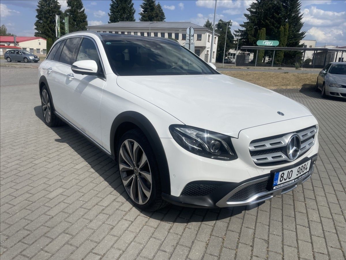 Mercedes-Benz Třídy E, 2,0 4Matic Auto All-Terrain od - fotka 6
