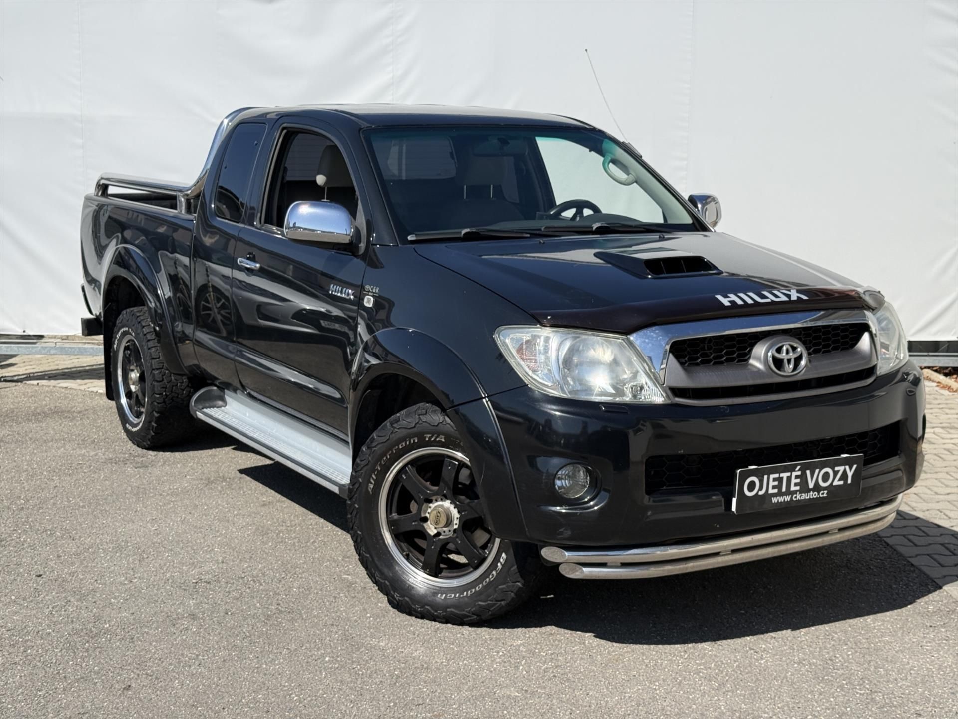 Toyota Hilux, 2,5 Extra Cab - fotka 3