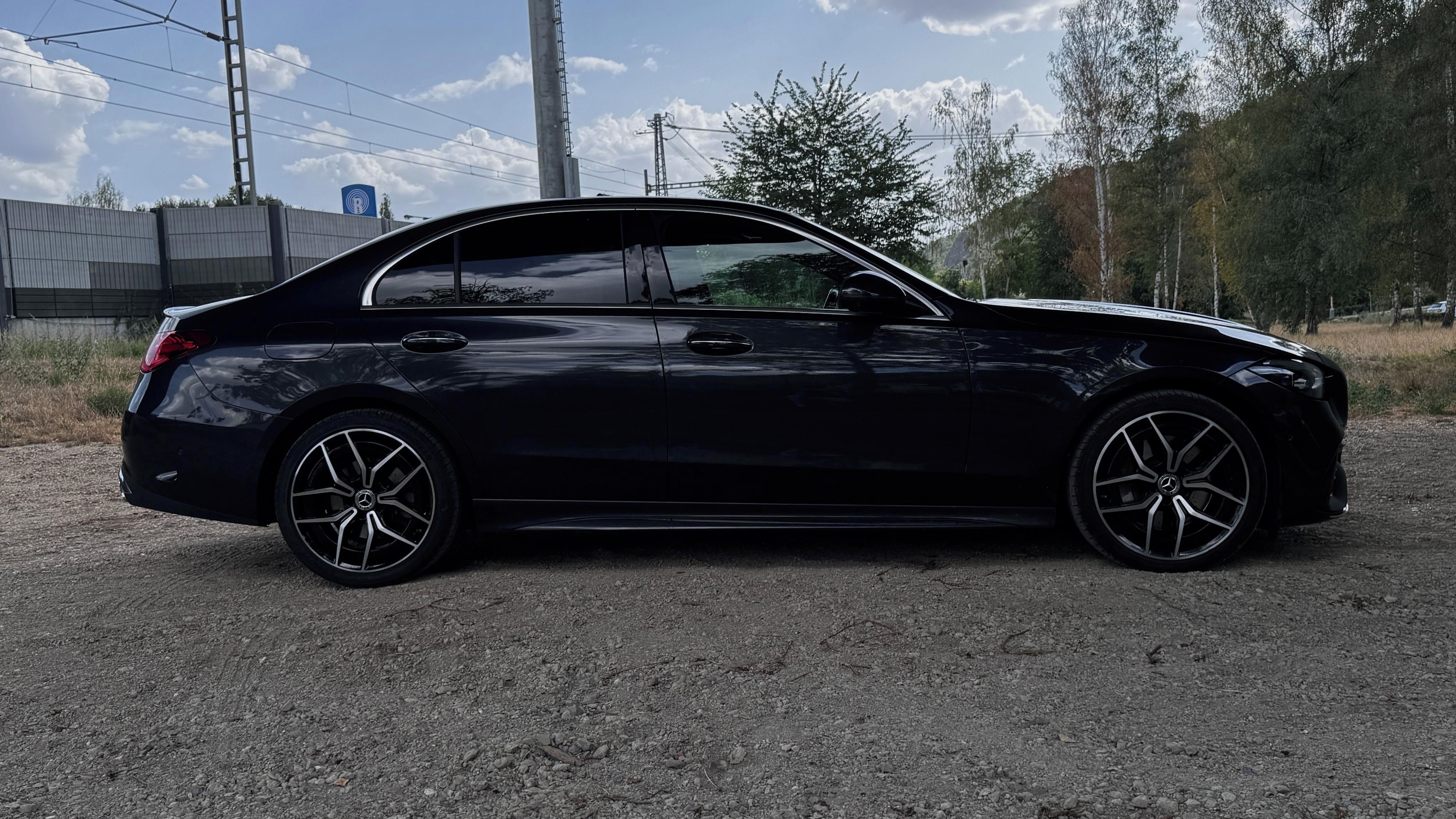 Mercedes-Benz Třídy C, C220d, AMG, ZÁRUKA, TOP VÝBAVA - fotka 5