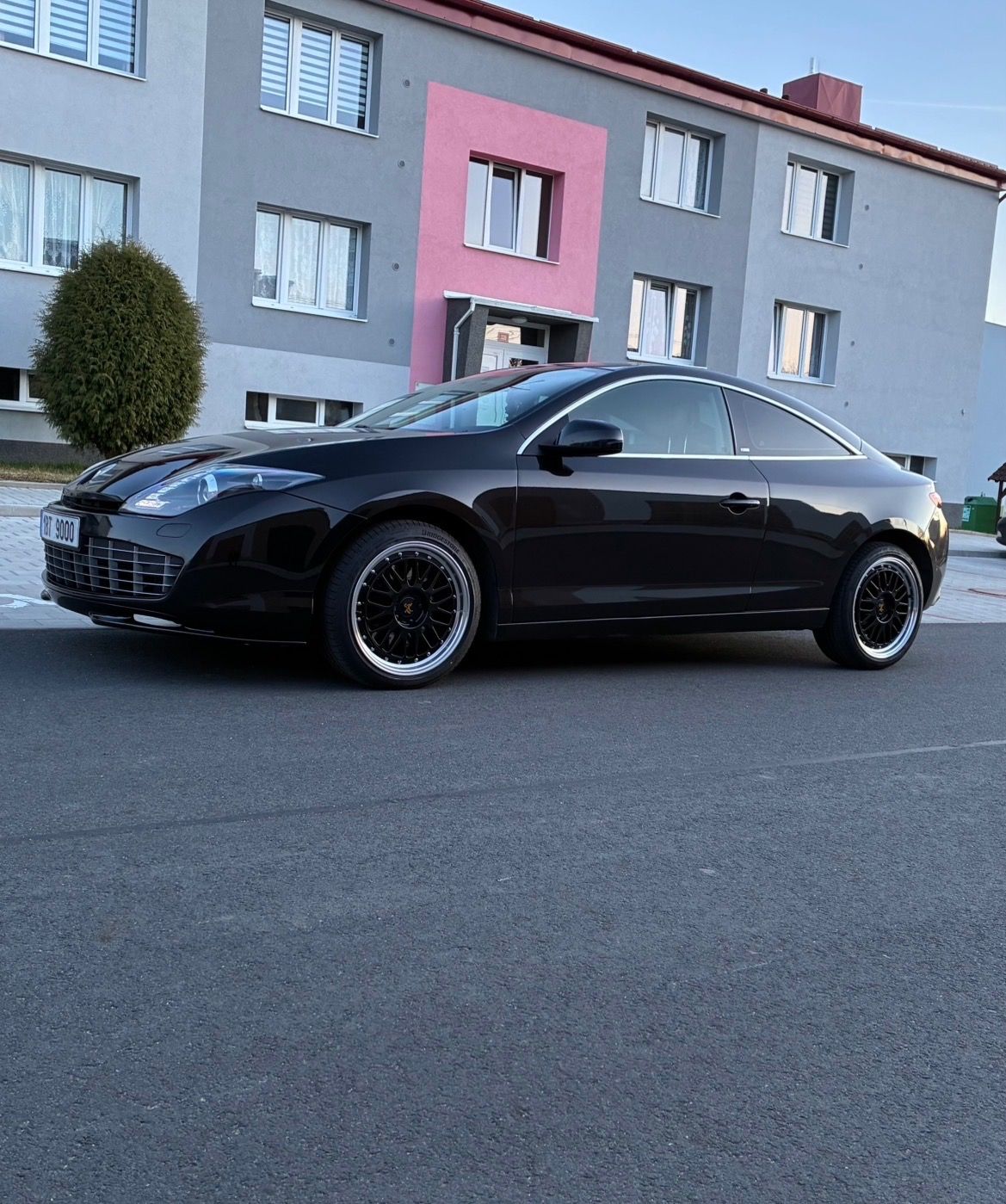 Renault Laguna, Reault laguna coupe initiale