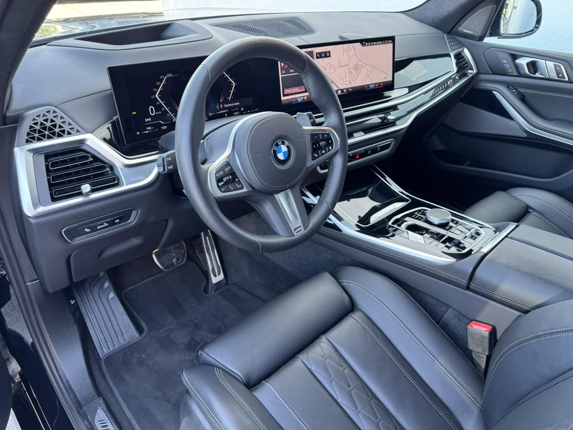 BMW X7, X7 xDrive40i Mpaket - fotka 5