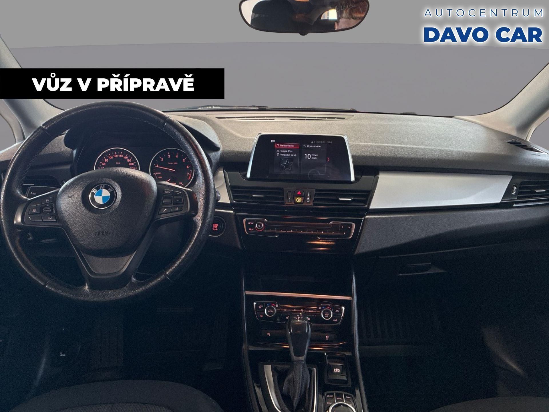 BMW Řada 2, 1,5 118i 100kW LED Automat - fotka 3