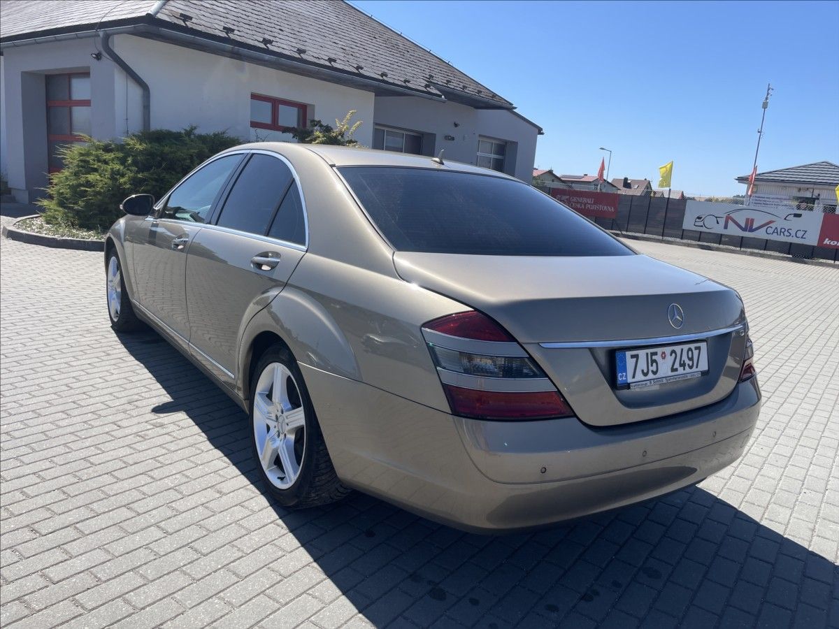 Mercedes-Benz Třídy S, 3,0 320CDi 155kw nutný servis - fotka 3