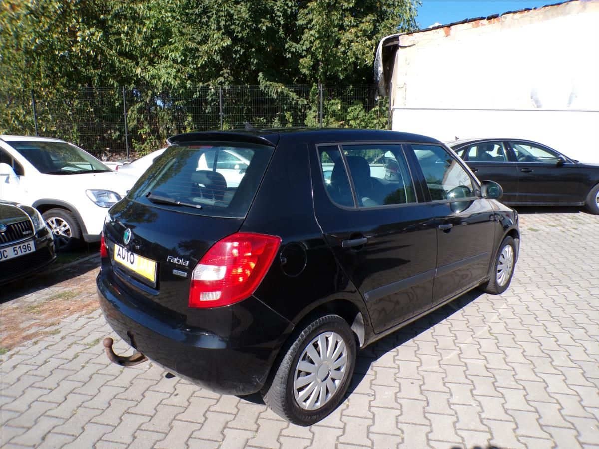 Škoda Fabia, 1,2 TSI  TAŽNÉ ZAŘÍZENÍ,KLIMA - fotka 5