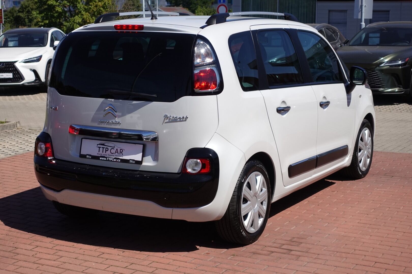 Citroën C3 Picasso, 1,4VTi 70kW M/T Exclusive - fotka 6