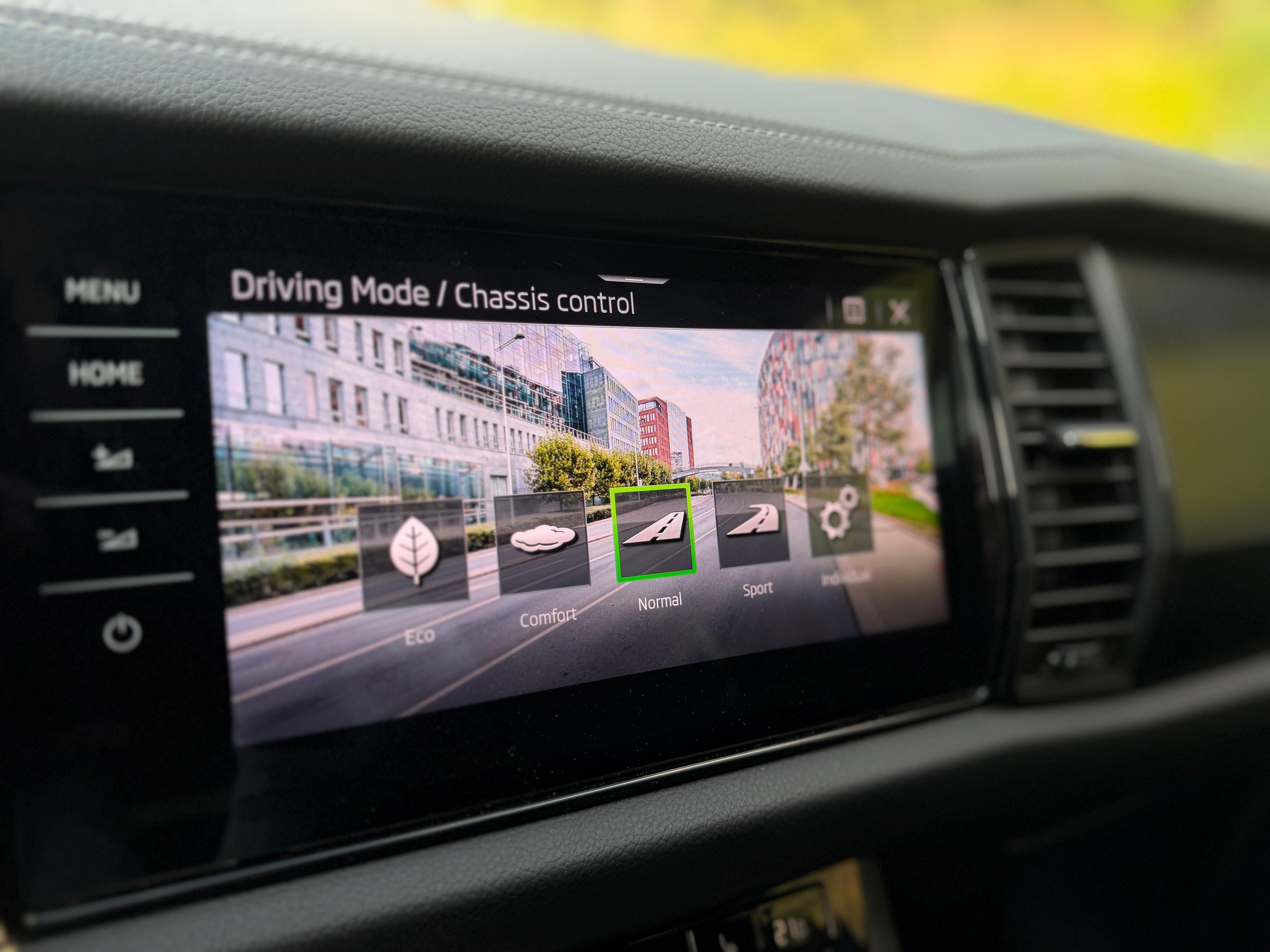 Škoda Kodiaq, Sportline 2.0TDI 110kW TAŽNÉ - fotka 5