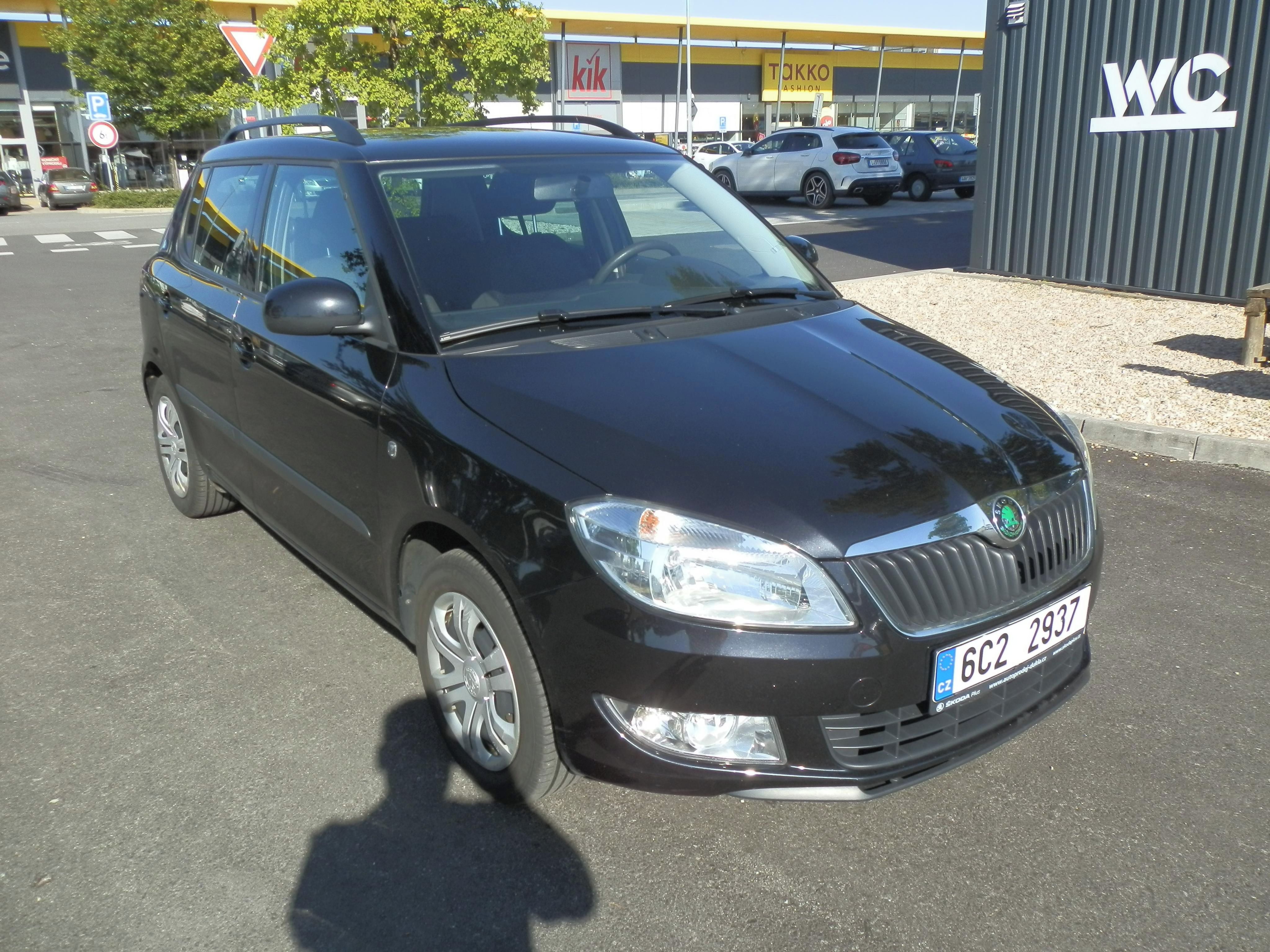 Škoda Fabia, 1,2 TSi - 1.maj.,prav. servis - fotka 3