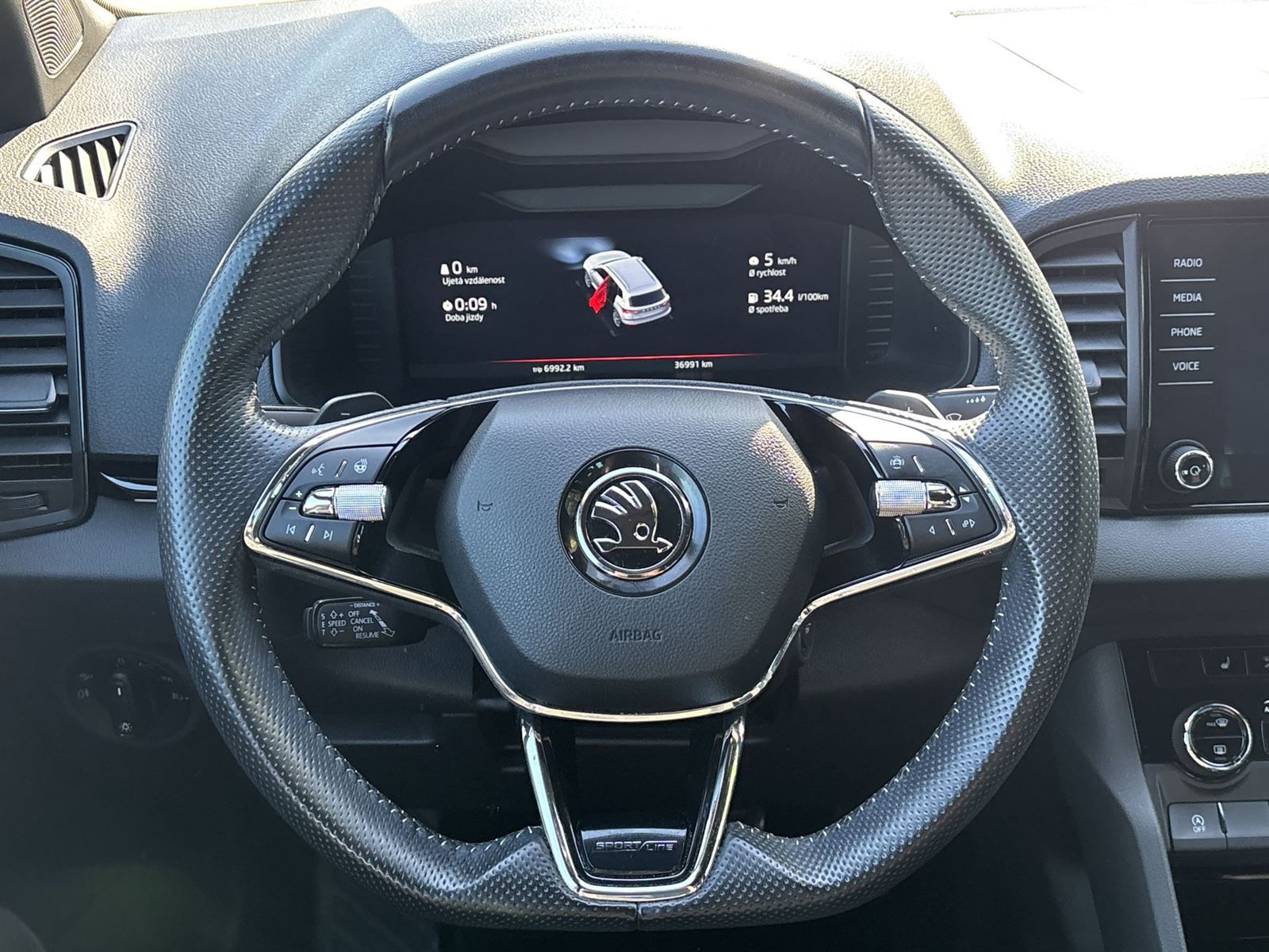Škoda Karoq, 1.5 TSI DSG Sportline - fotka 6