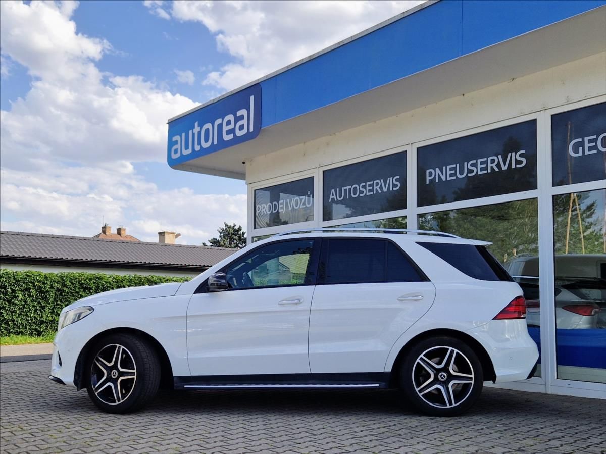 Mercedes-Benz GLE, 3,0 i AMG 270kW 4MATIC PANORAM - fotka 2